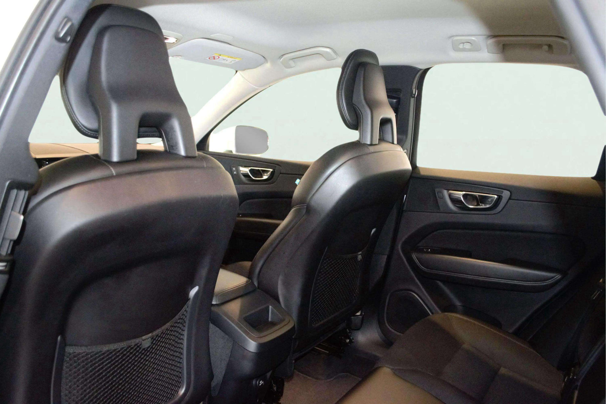 Volvo XC60 2.0 D4 AWD Inscription - foto 11