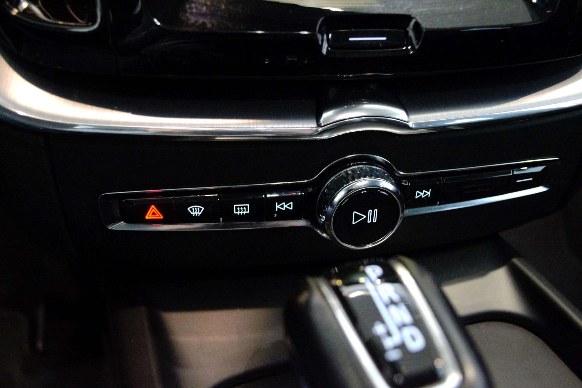 Volvo XC60 2.0 D4 AWD Inscription - foto 33