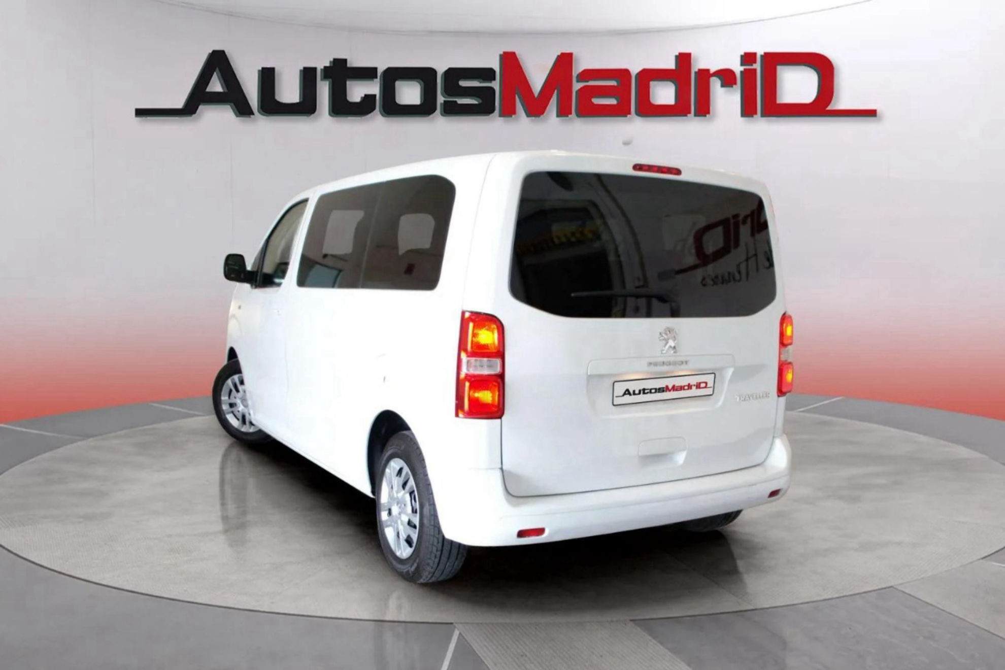 Peugeot Traveller Business 1.5 BlueHDi (120) Long - foto 4