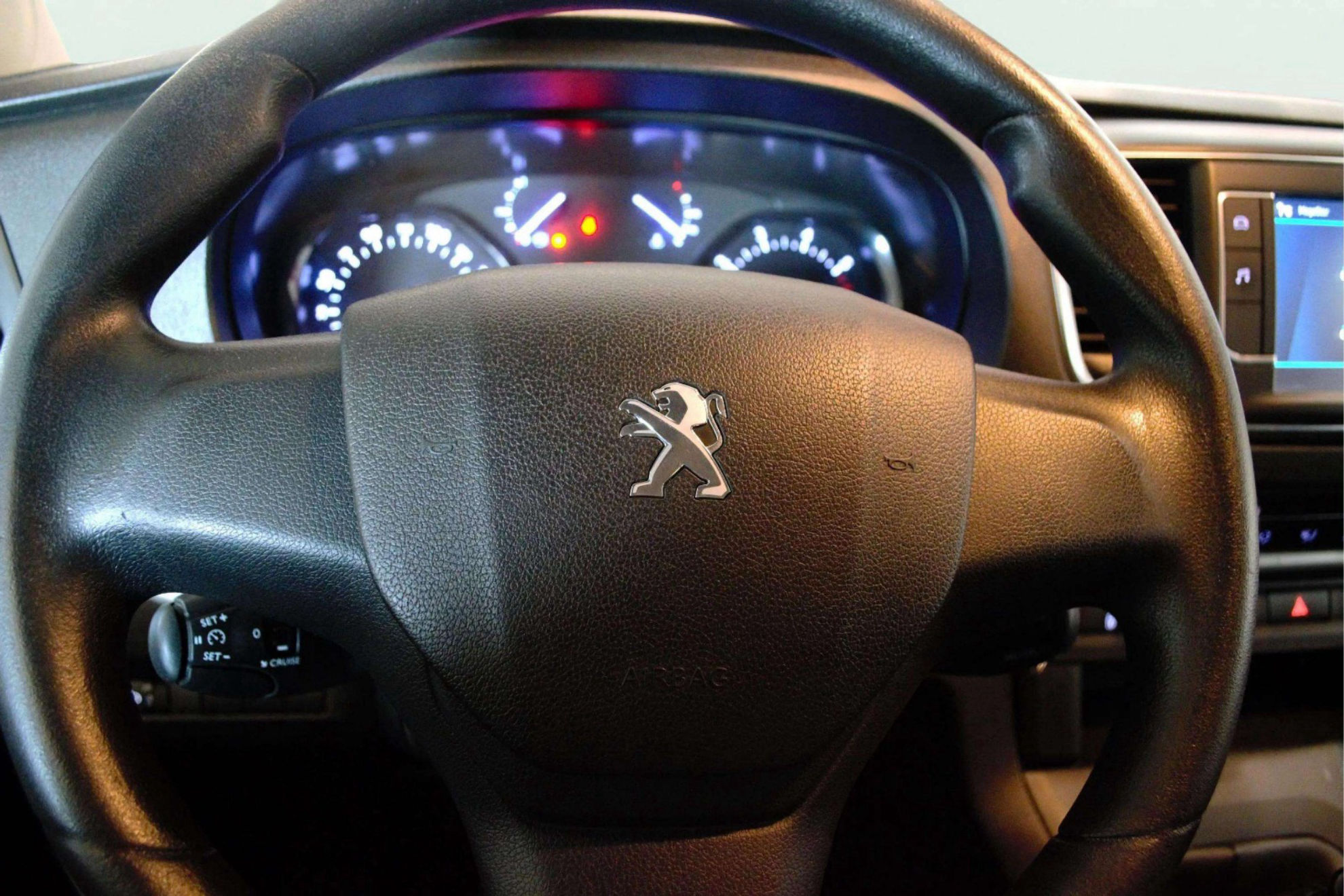 Peugeot Traveller Business 1.5 BlueHDi (120) Long - foto 13