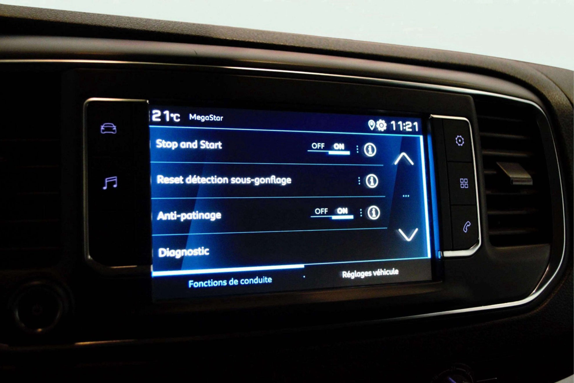 Peugeot Traveller Business 1.5 BlueHDi (120) Long - foto 9