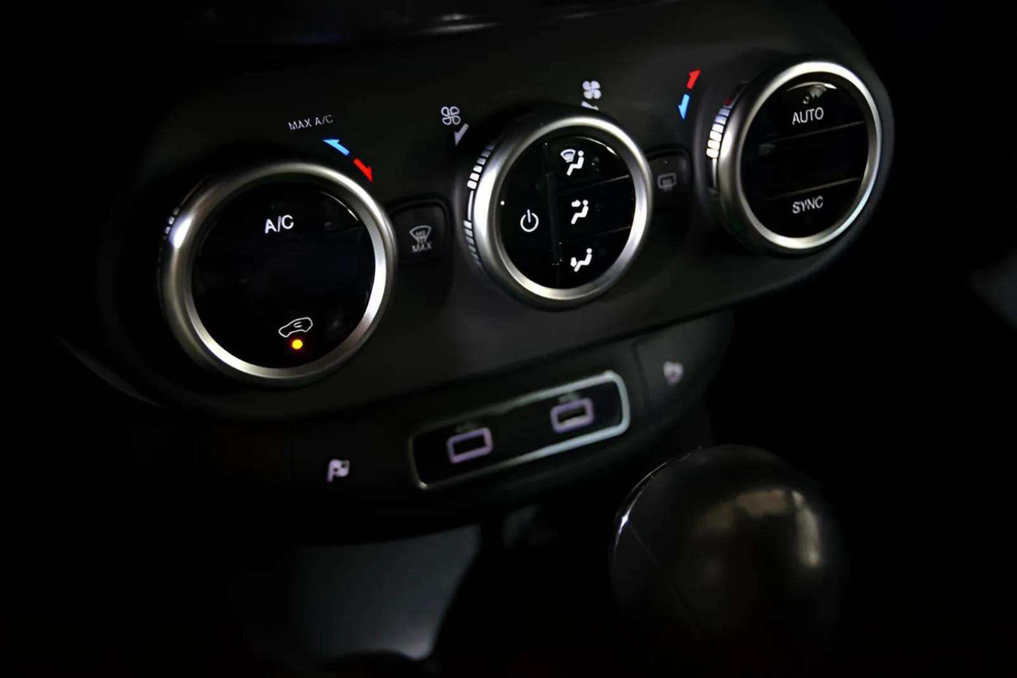 Fiat 500X Sport 1.3 Firefly T4 DCT - foto 23