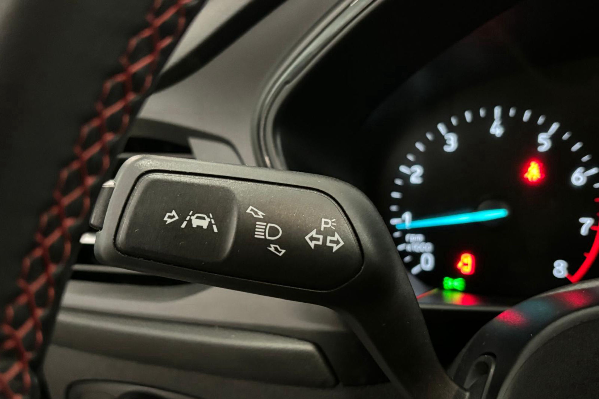 Ford Focus 1.0 EcoBoost MHEV ST-Line - foto 20