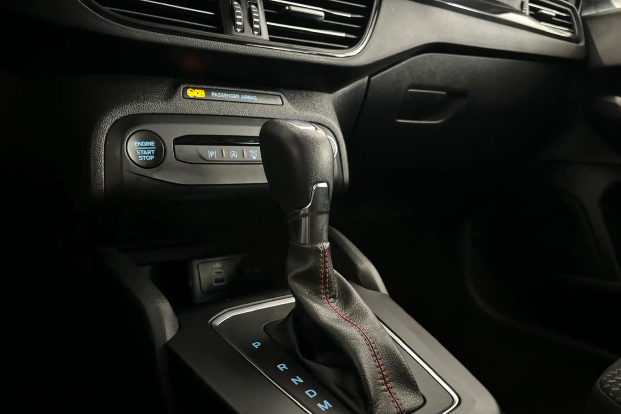 Ford Focus 1.0 EcoBoost MHEV ST-Line - foto 34