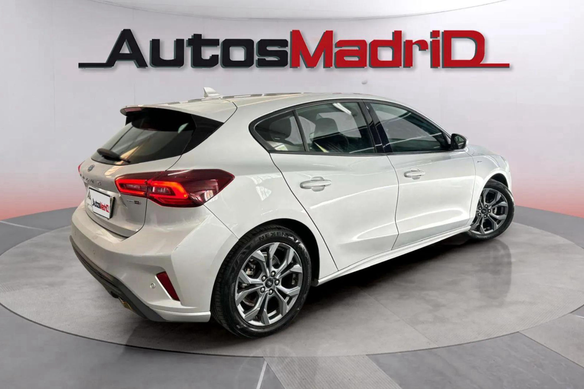 Ford Focus 1.0 EcoBoost MHEV ST-Line - foto 3