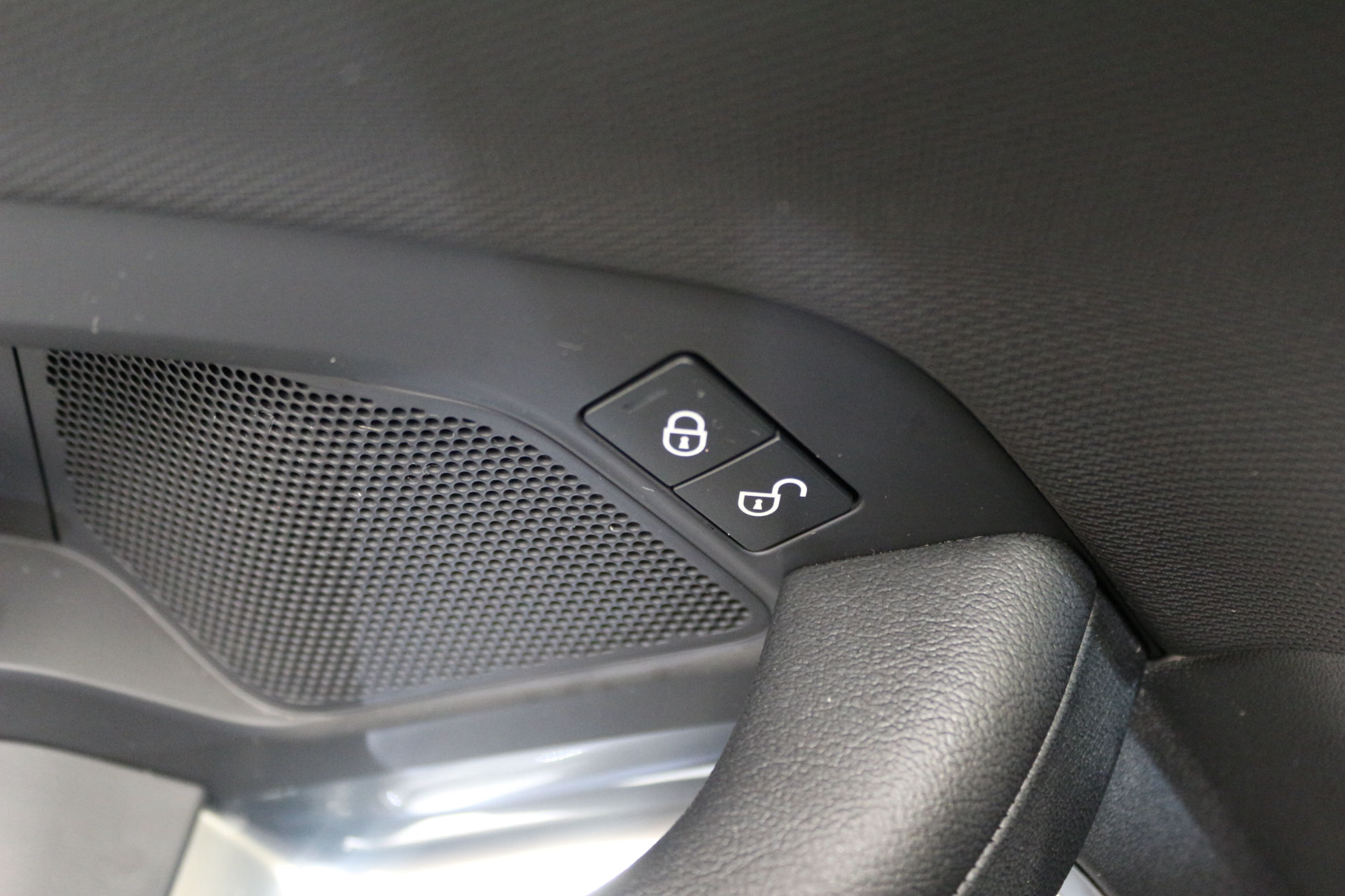 Jaguar E-Pace 2.0D S 4WD - foto 10