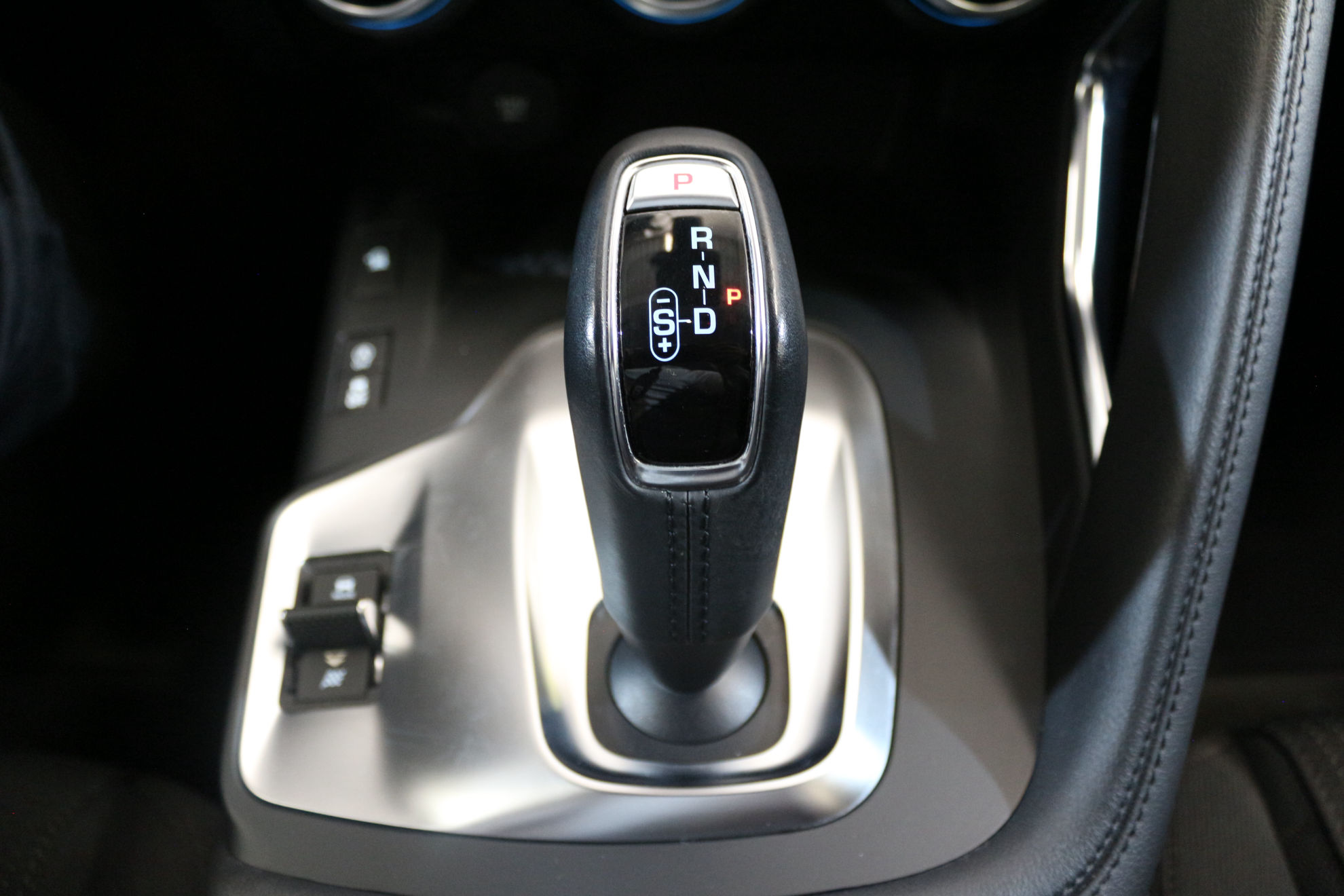 Jaguar E-Pace 2.0D S 4WD - foto 30