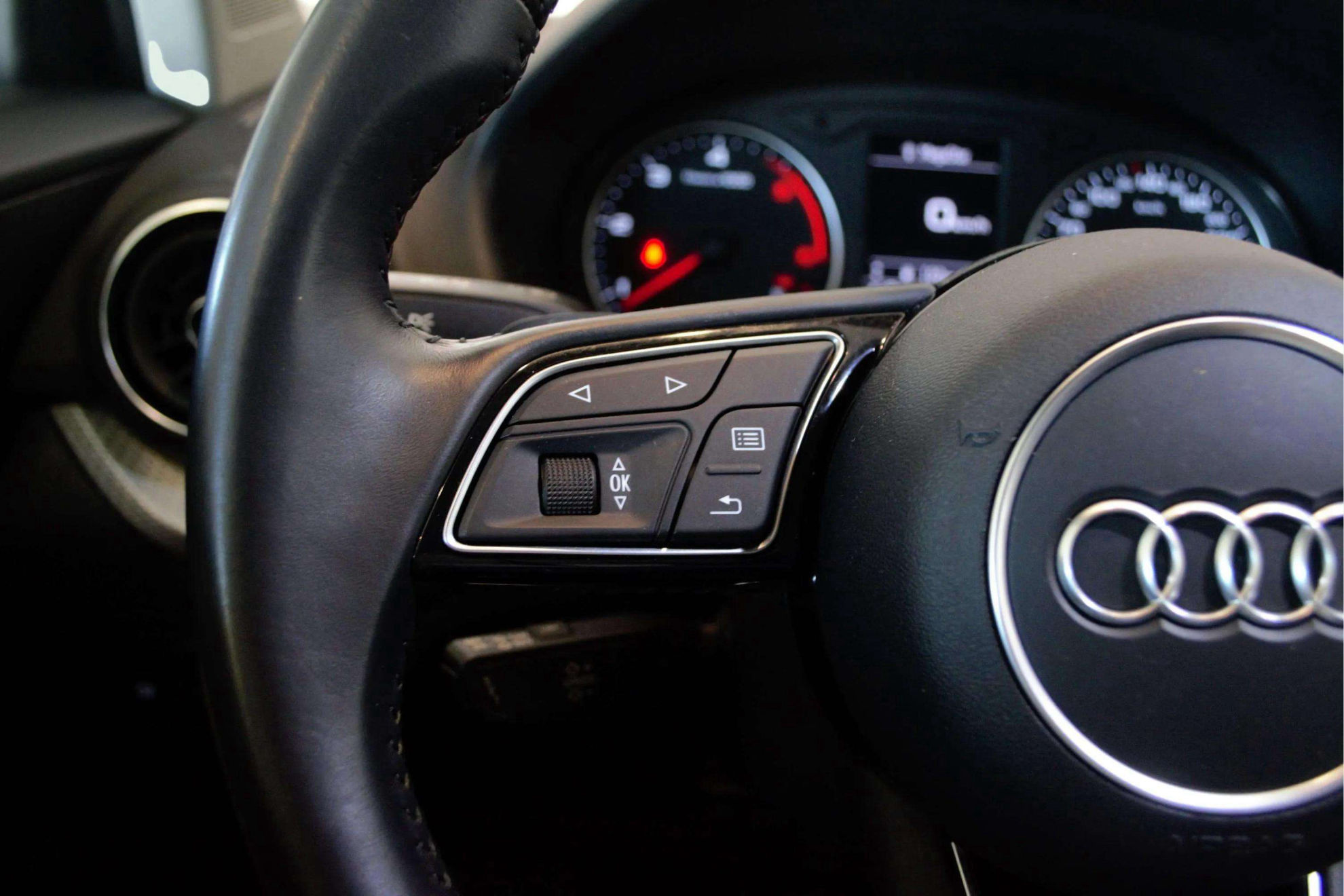 Audi Q2 Advanced 30 TDI S tronic - foto 19