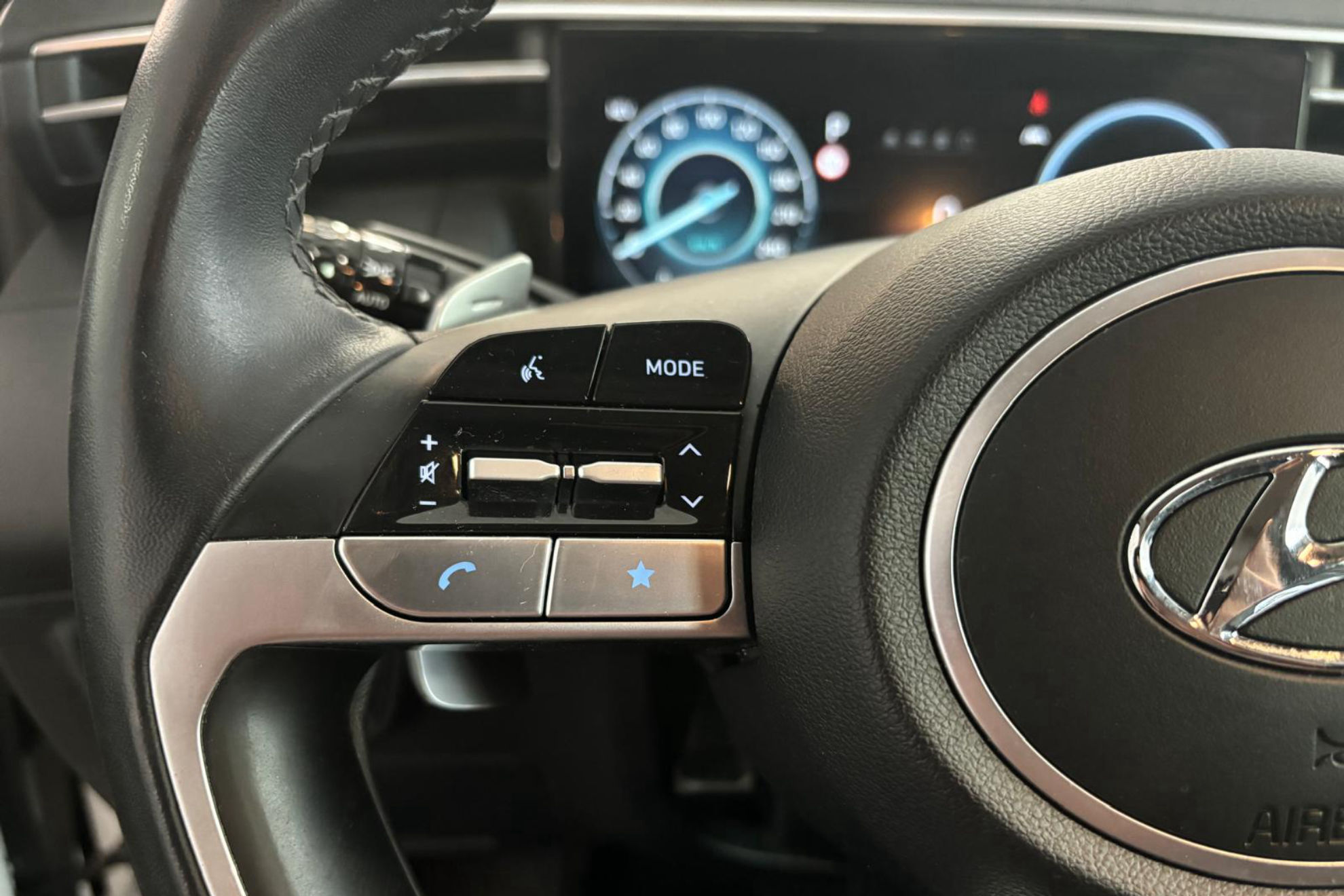 Hyundai Tucson 1.6 T-GDi PHEV Maxx Safe 4x4 - foto 17