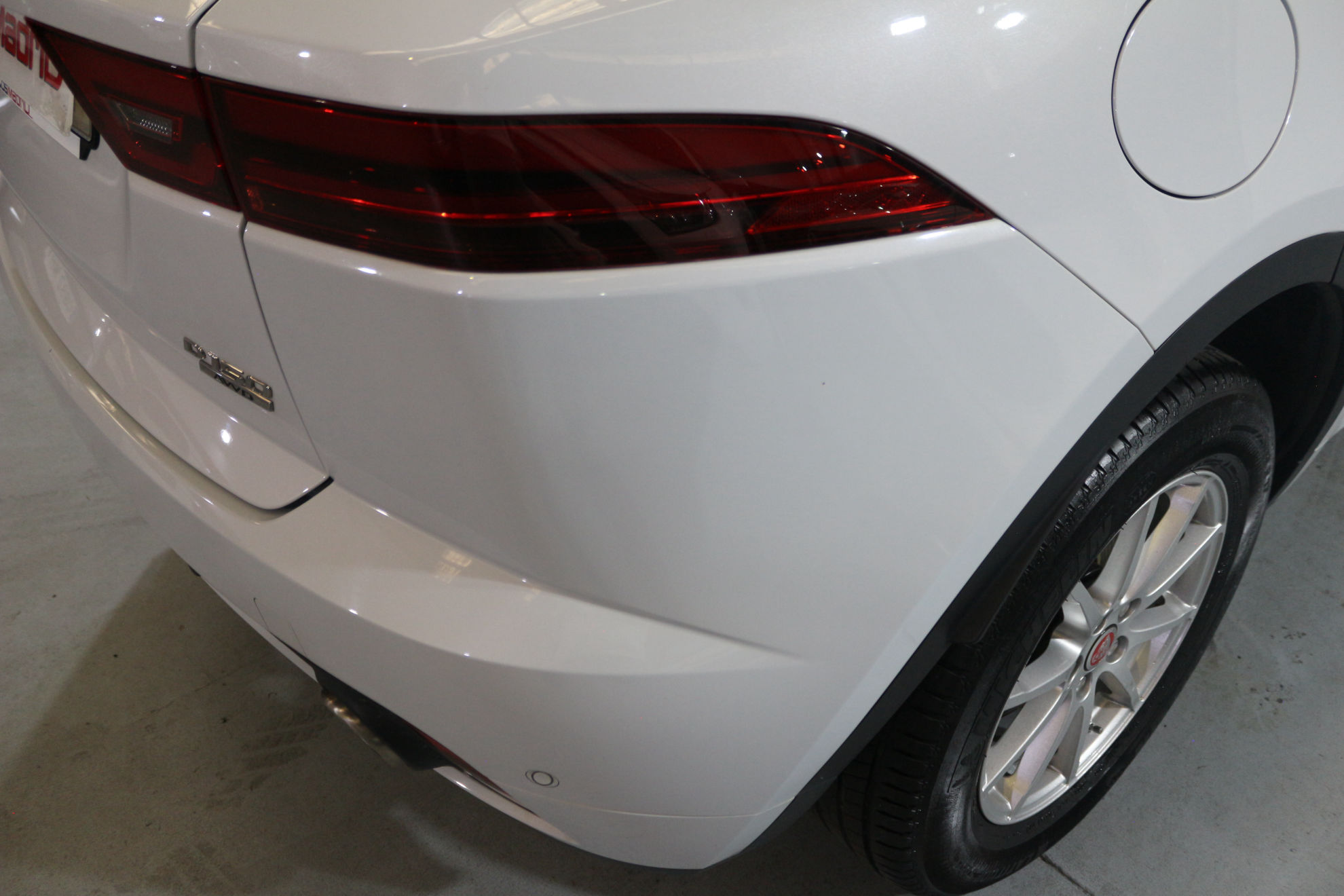 Jaguar E-Pace 2.0D R-Dynamic S 4WD - foto 35