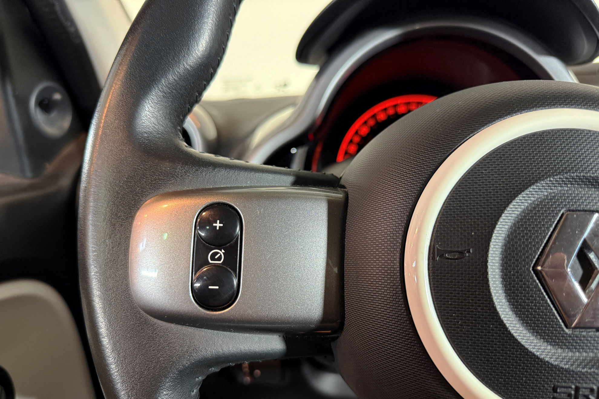 Renault Twingo Limited SCe - foto 18