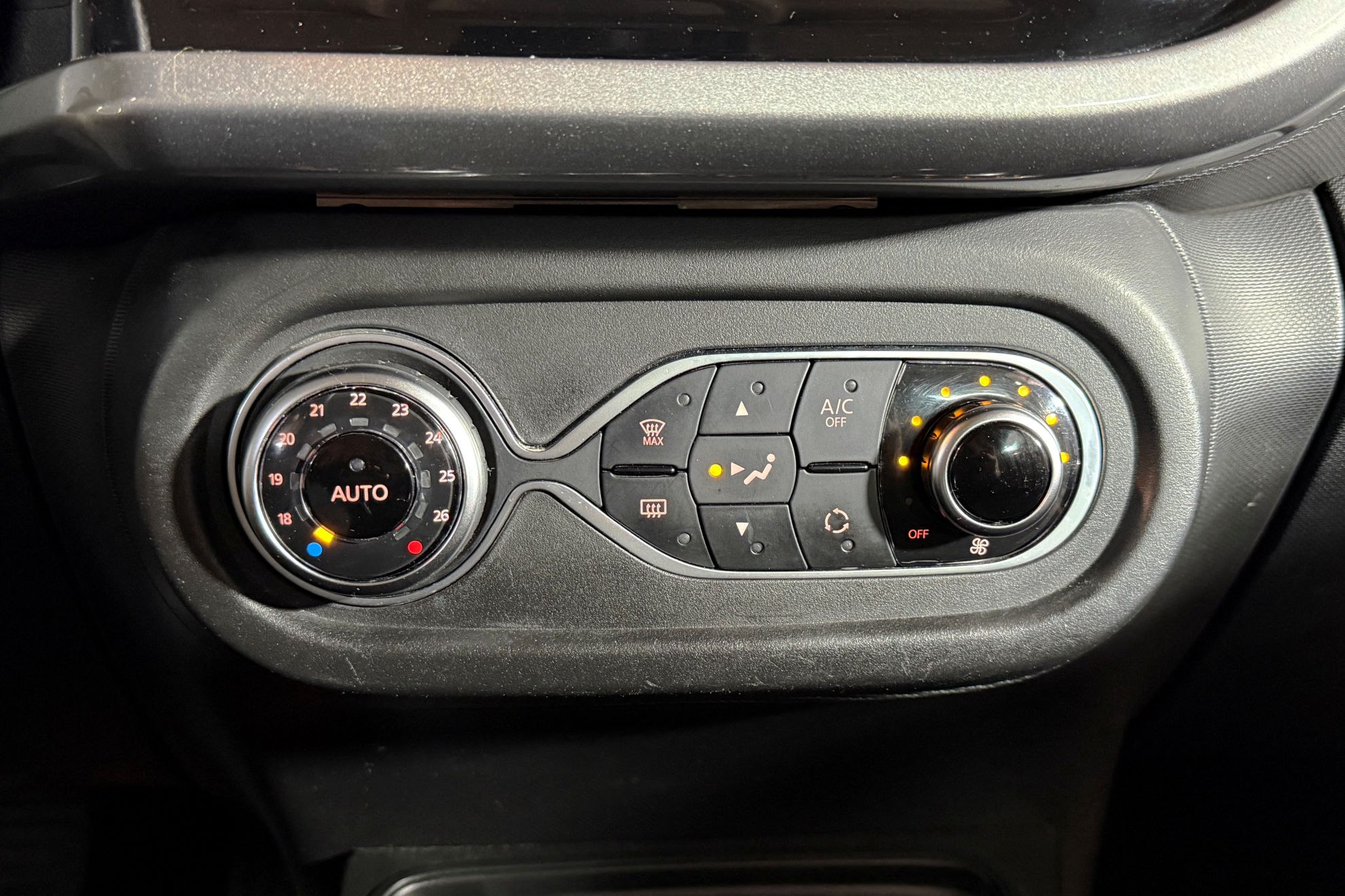 Renault Twingo Limited SCe - foto 22