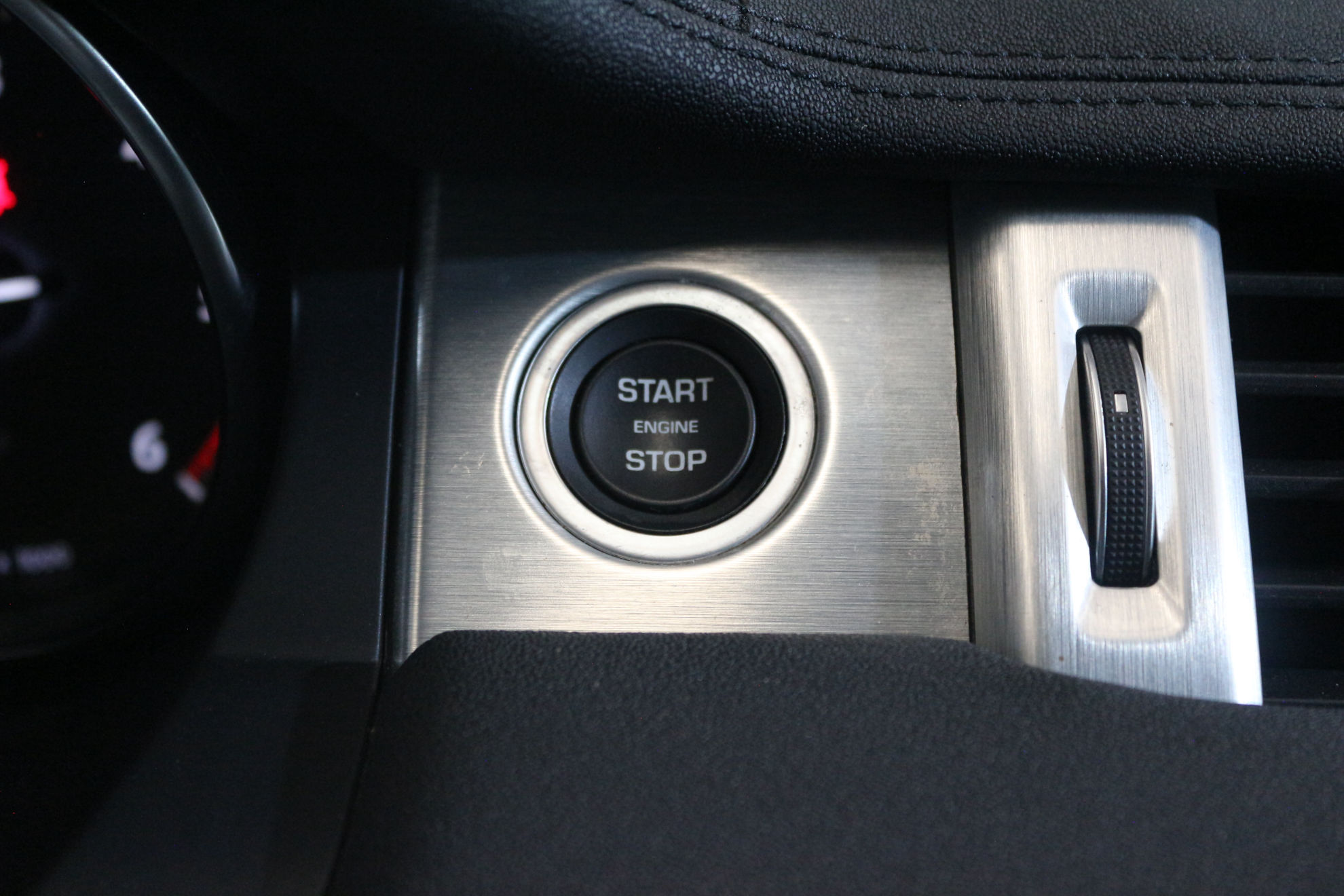 Land Rover Range Rover Evoque 2.0L TD4 Diesel 4x4 Pure - foto 24