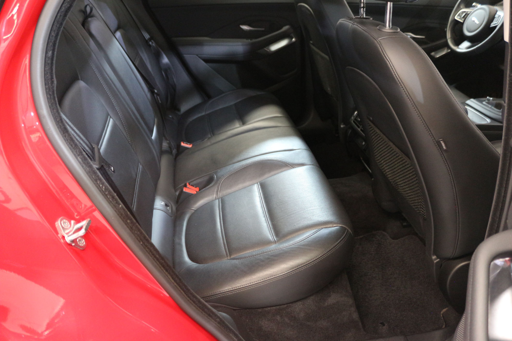 Jaguar E-Pace 2.0D S 4WD - foto 16