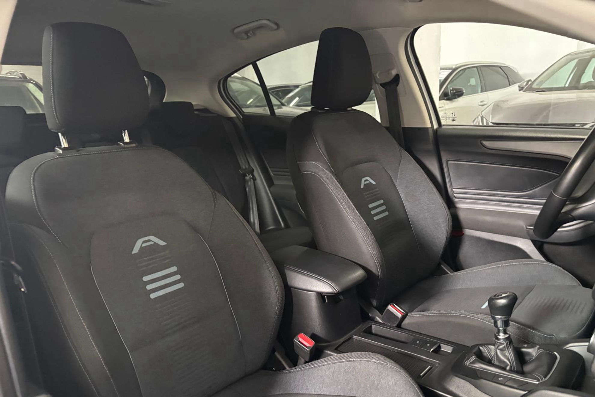 Ford Focus 1.0 EcoBoost MHEV Active - foto 9