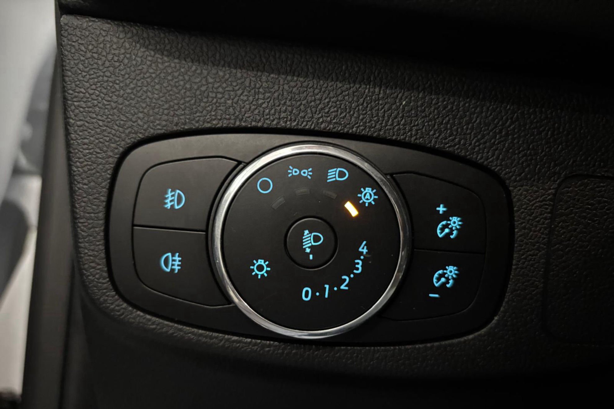 Ford Focus 1.0 EcoBoost MHEV Active - foto 15