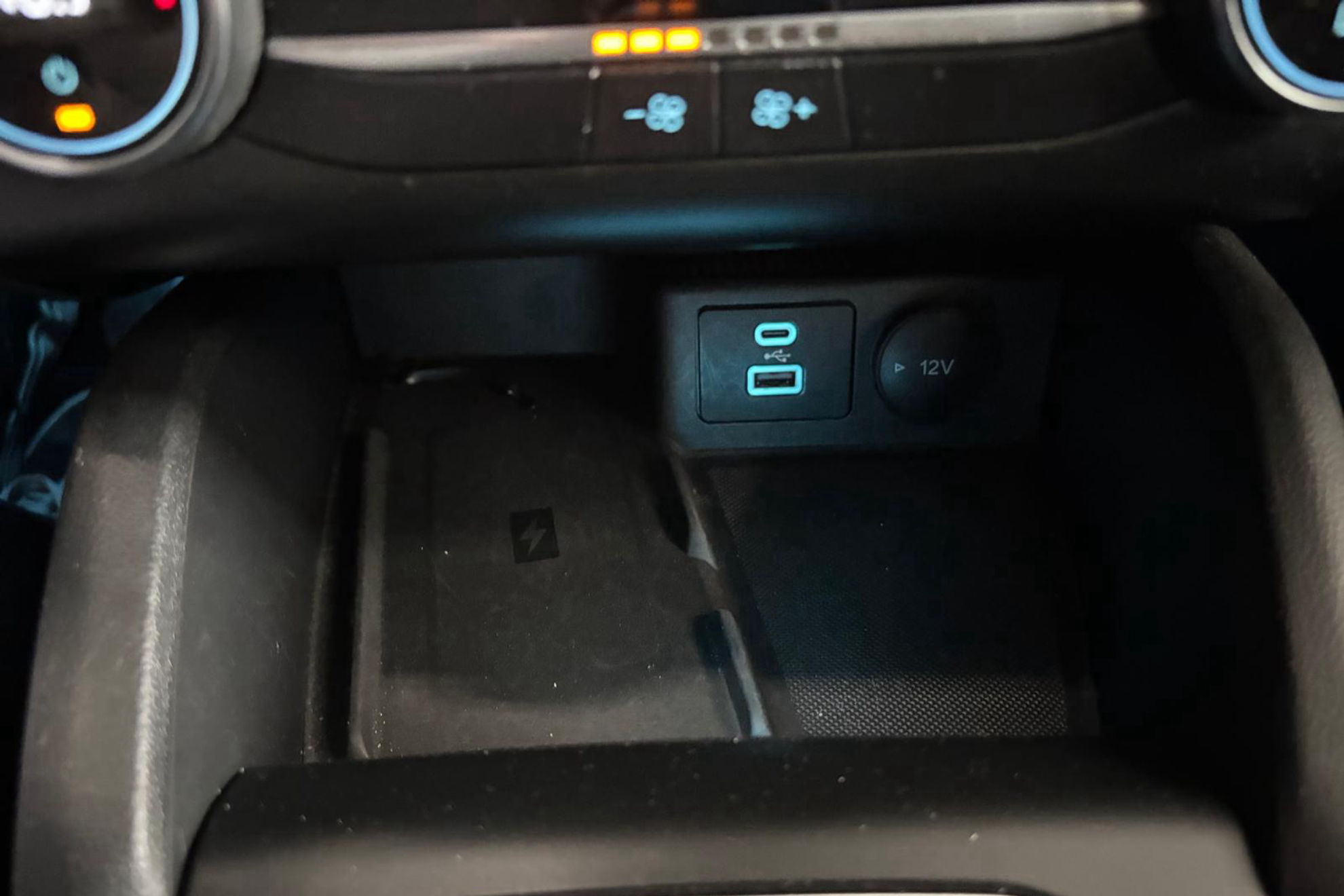 Ford Focus 1.0 EcoBoost MHEV Active - foto 28