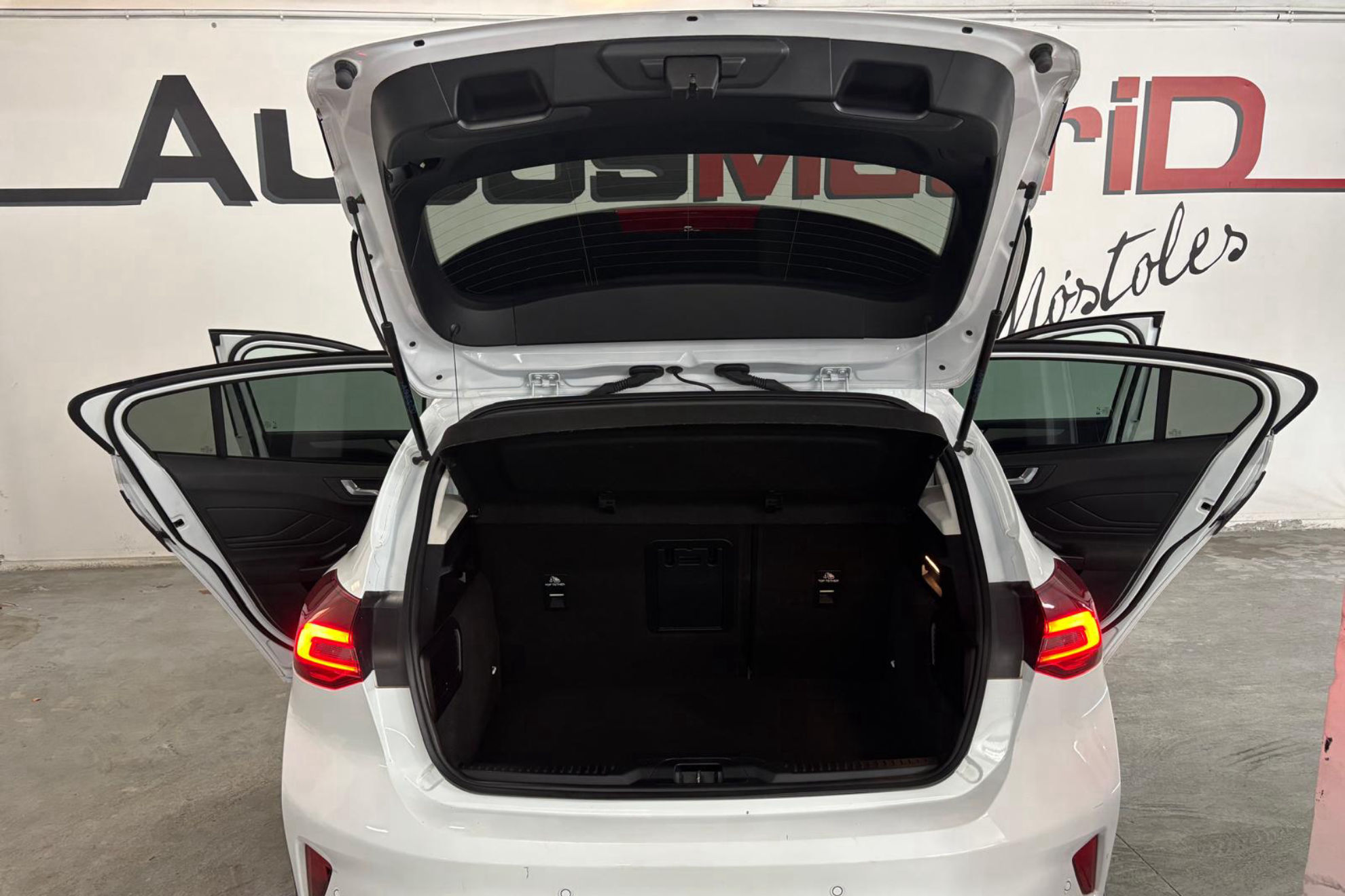 Ford Focus 1.0 EcoBoost MHEV Active - foto 5
