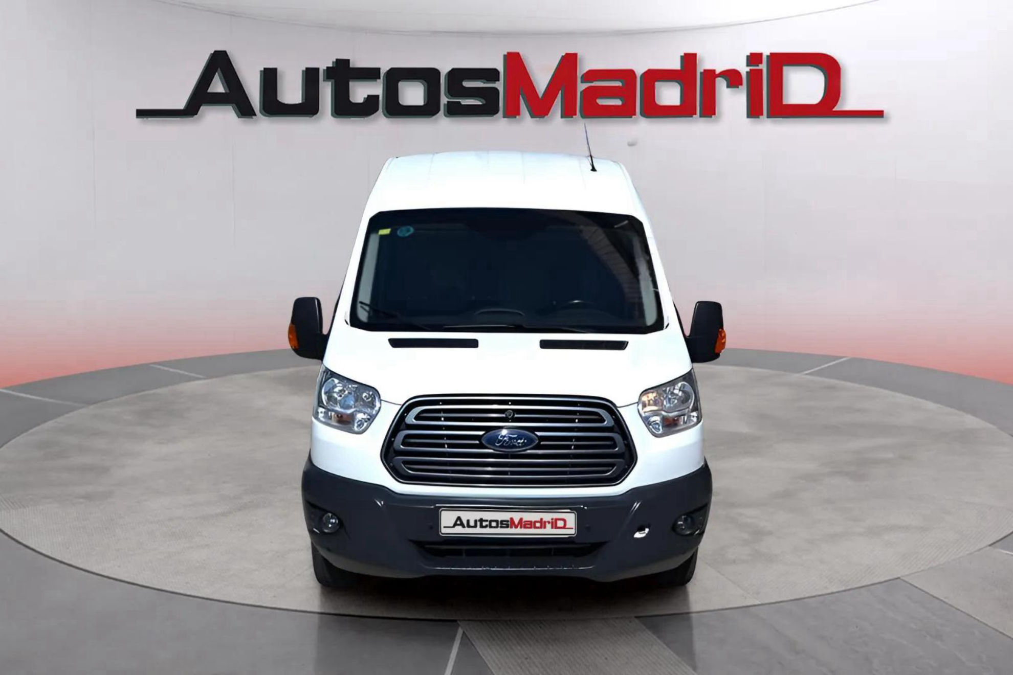 Ford Transit 350 L3 Ambiente Propulsión Trasera - foto 2