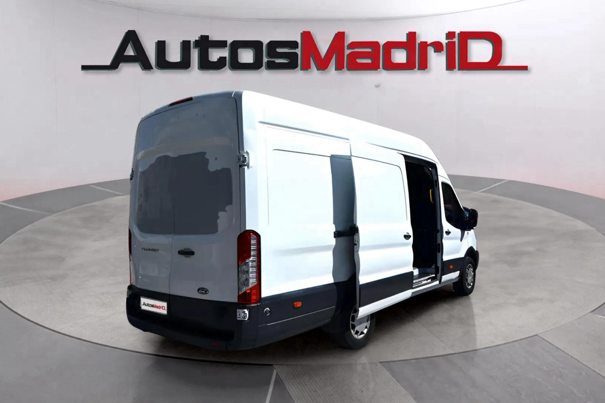 Ford Transit 350 L3 Ambiente Propulsión Trasera - foto 4