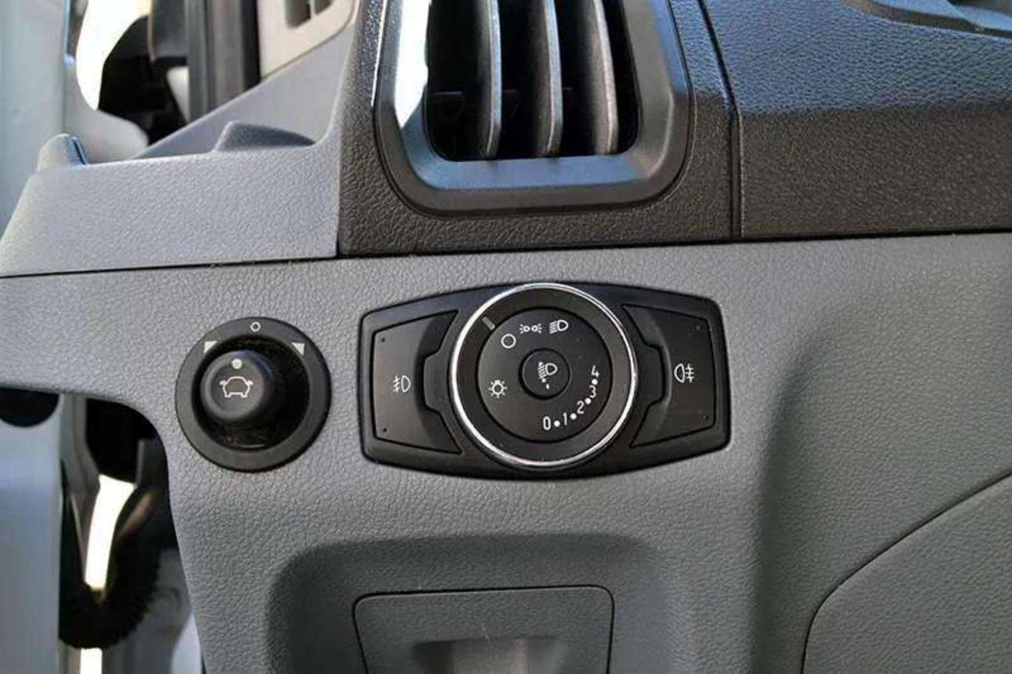 Ford Transit 350 L3 Ambiente Propulsión Trasera - foto 15