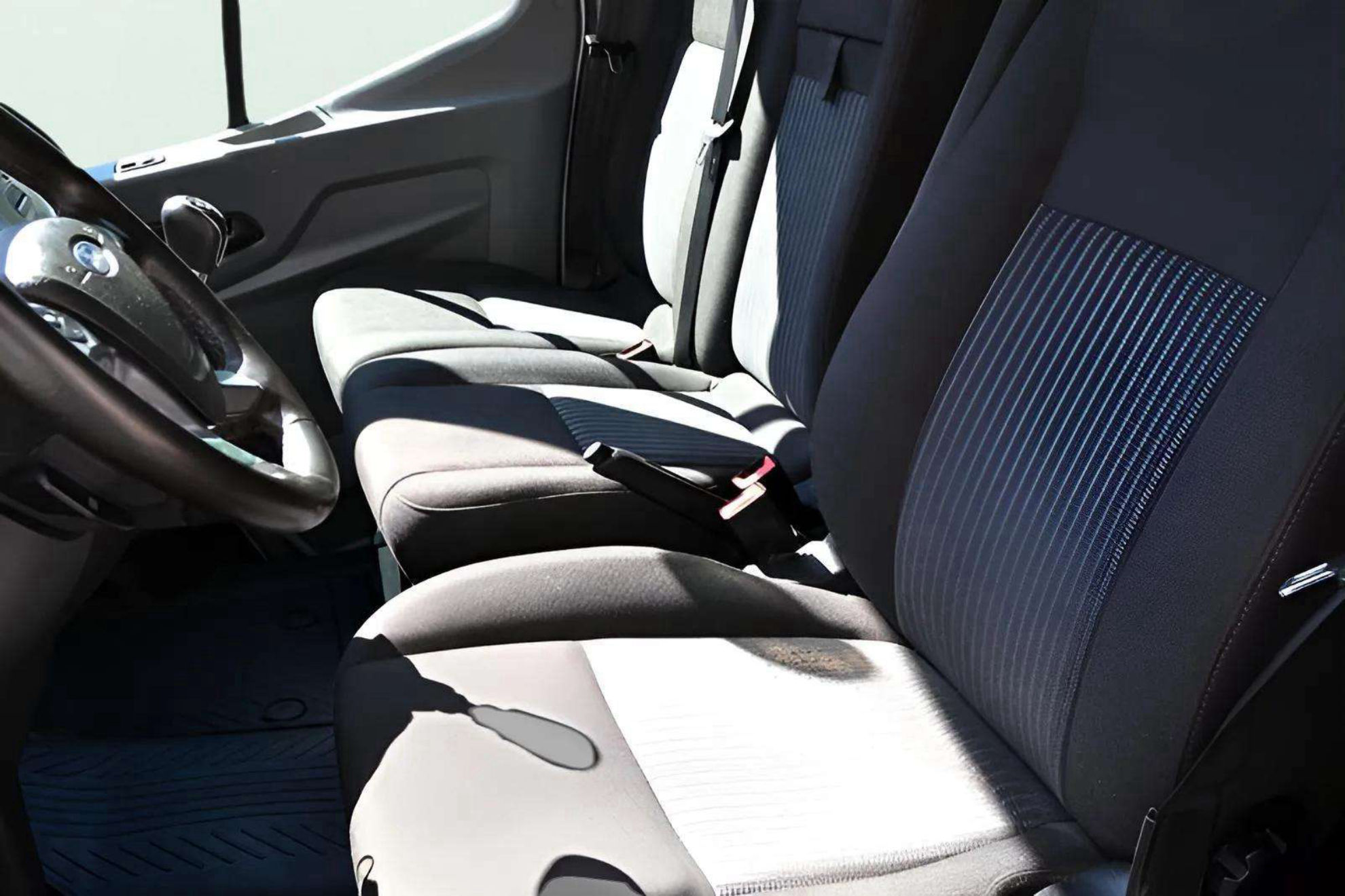 Ford Transit 350 L3 Ambiente Propulsión Trasera - foto 26