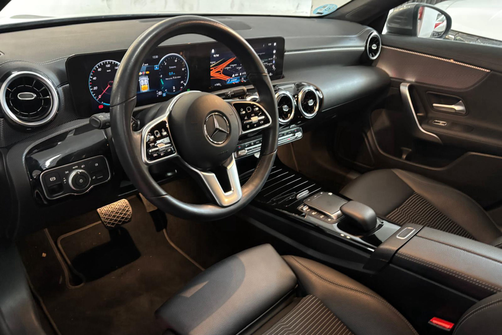 Mercedes-Benz CLA 200 D DCT - foto 14