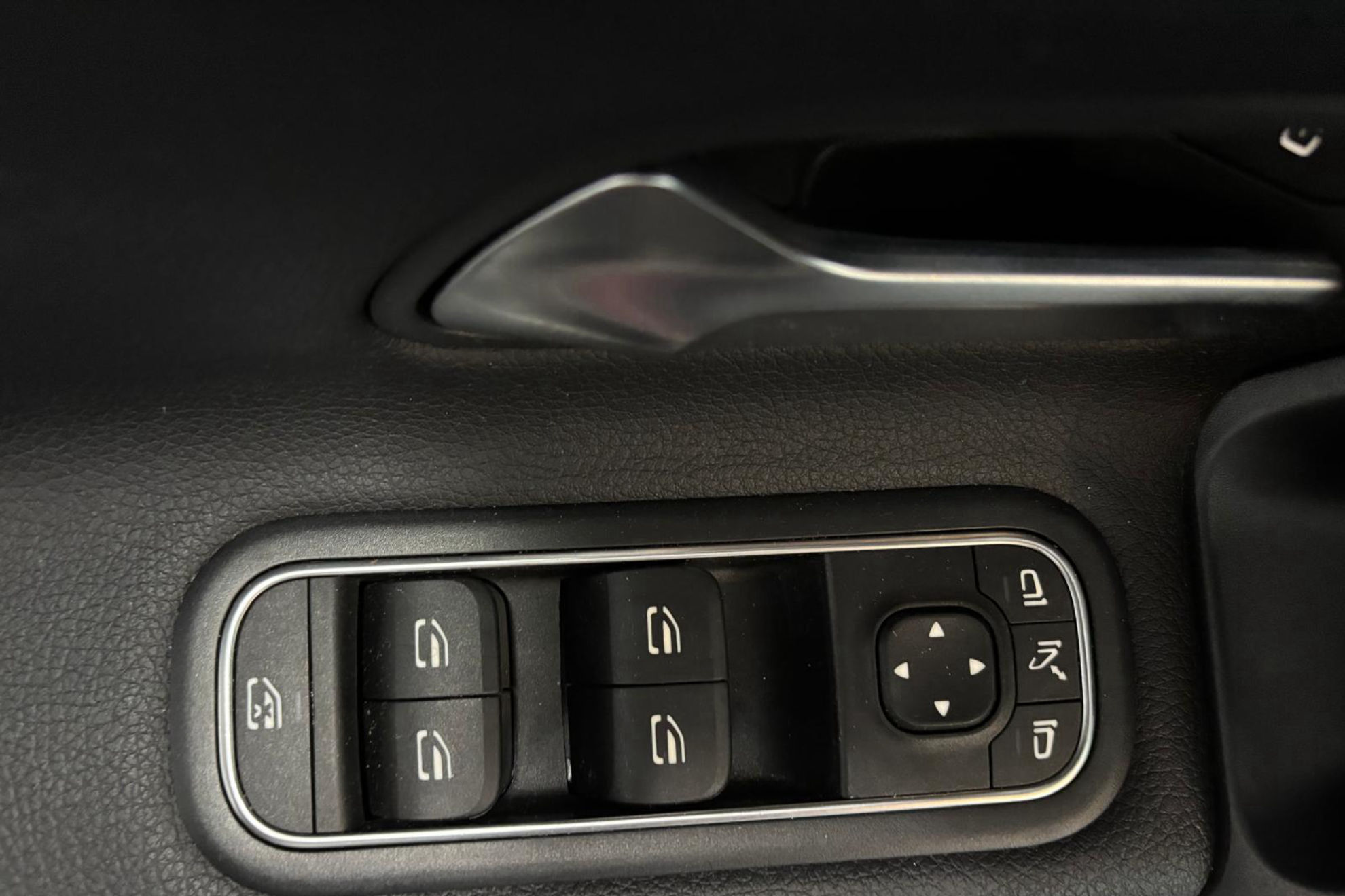 Mercedes-Benz CLA 200 D DCT - foto 15