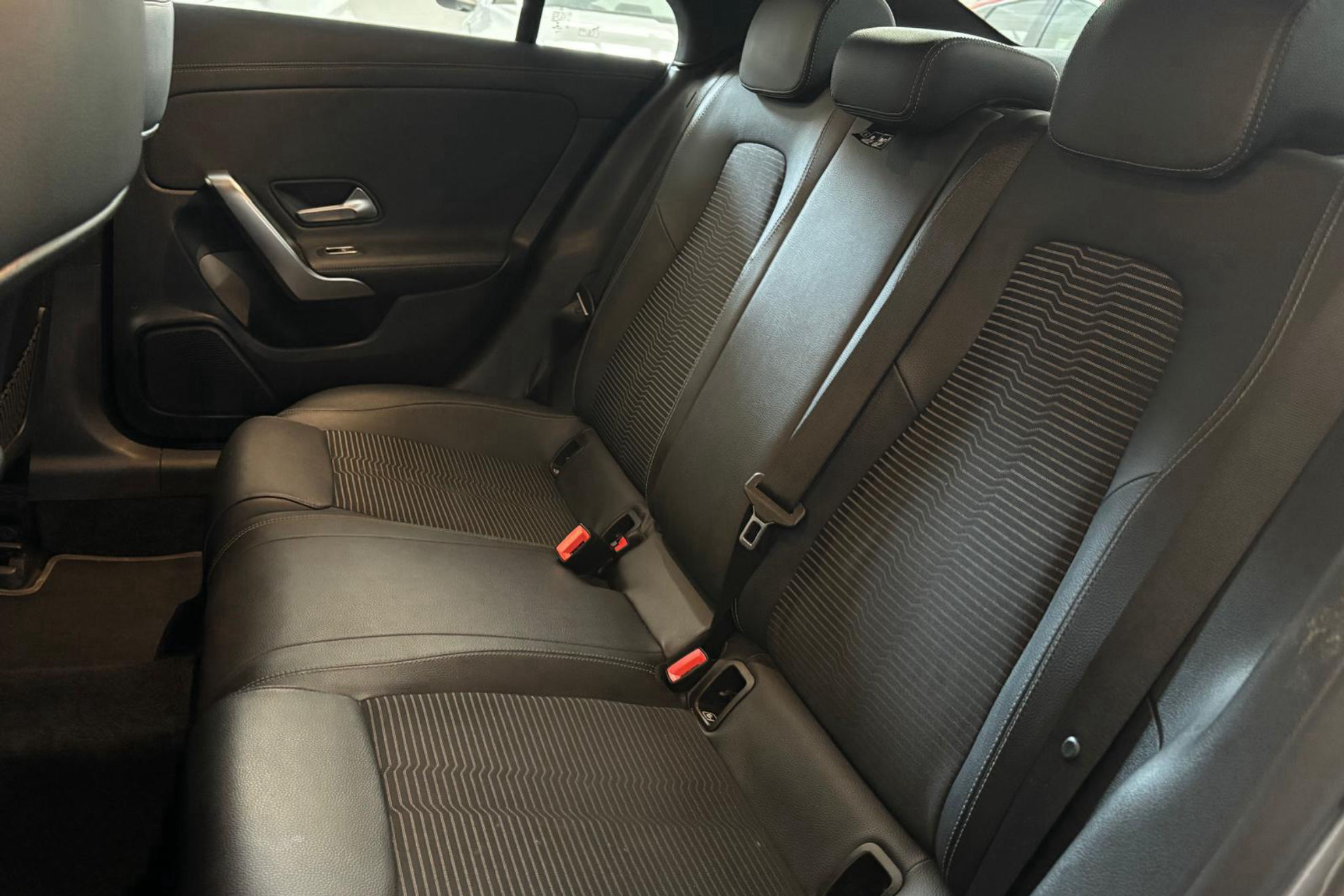 Mercedes-Benz CLA 200 D DCT - foto 11
