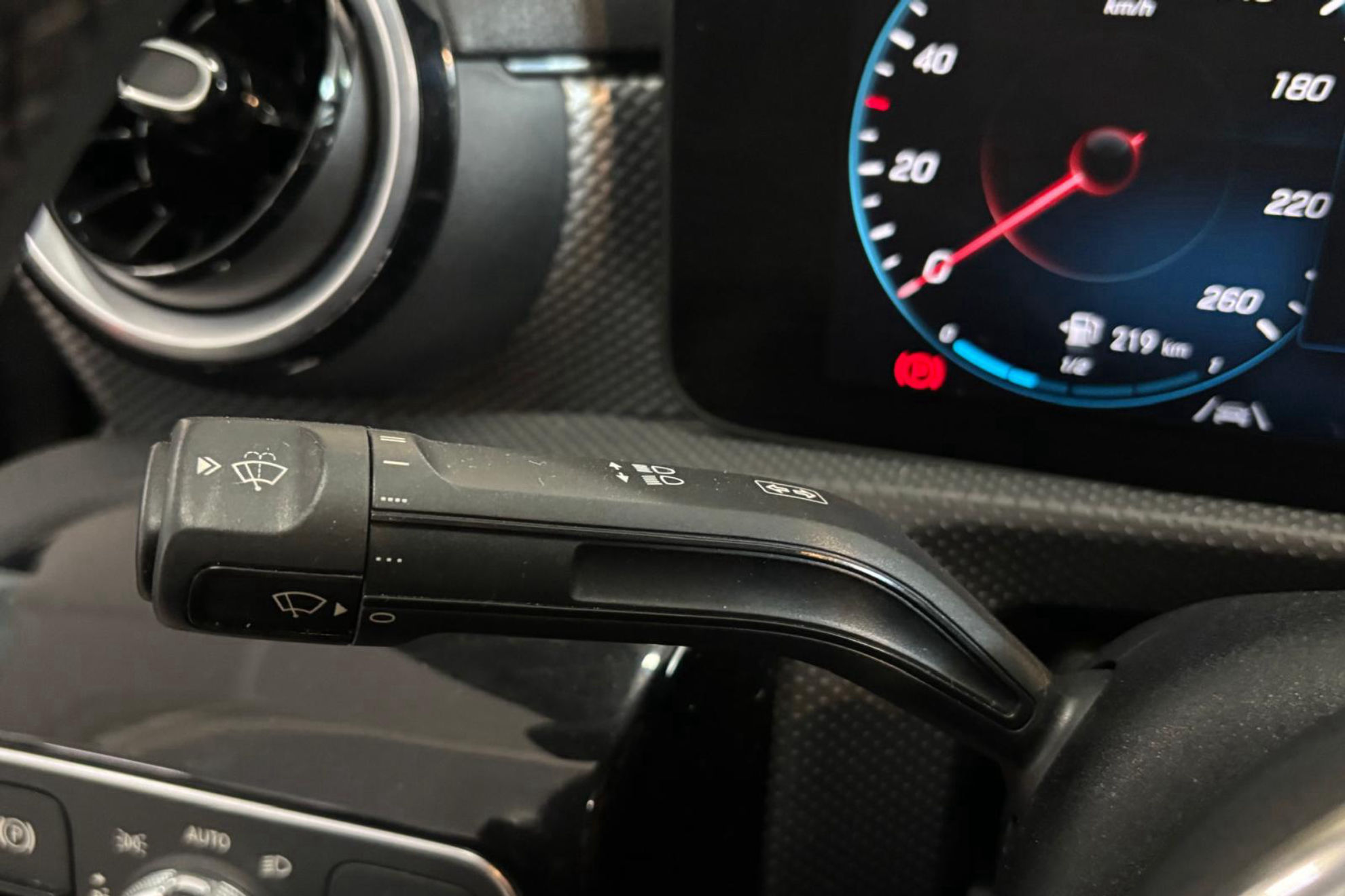 Mercedes-Benz CLA 200 D DCT - foto 19