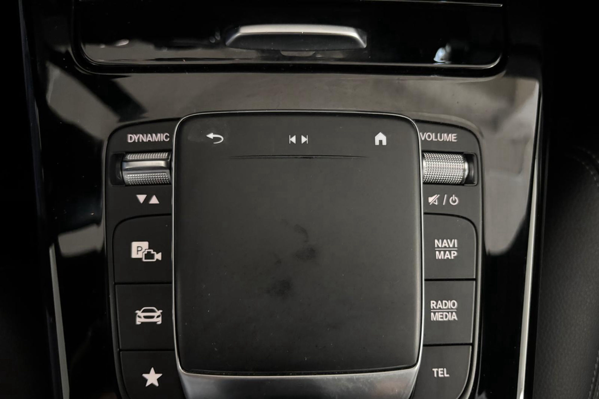 Mercedes-Benz CLA 200 D DCT - foto 31