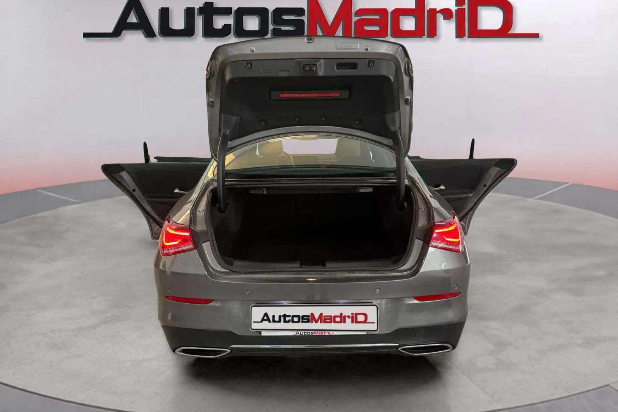 Mercedes-Benz CLA 200 D DCT - foto 5