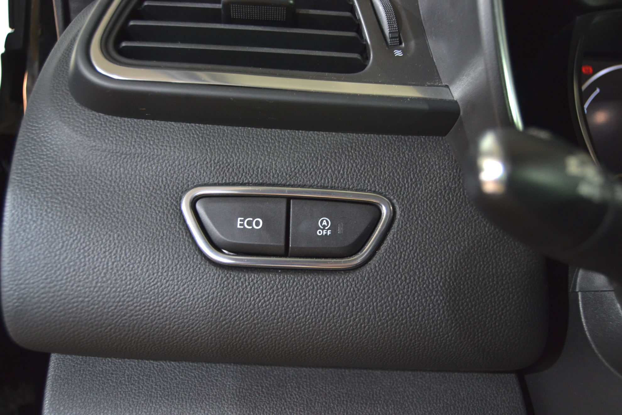 Renault Kadjar Techno GPF TCe EDC - foto 17
