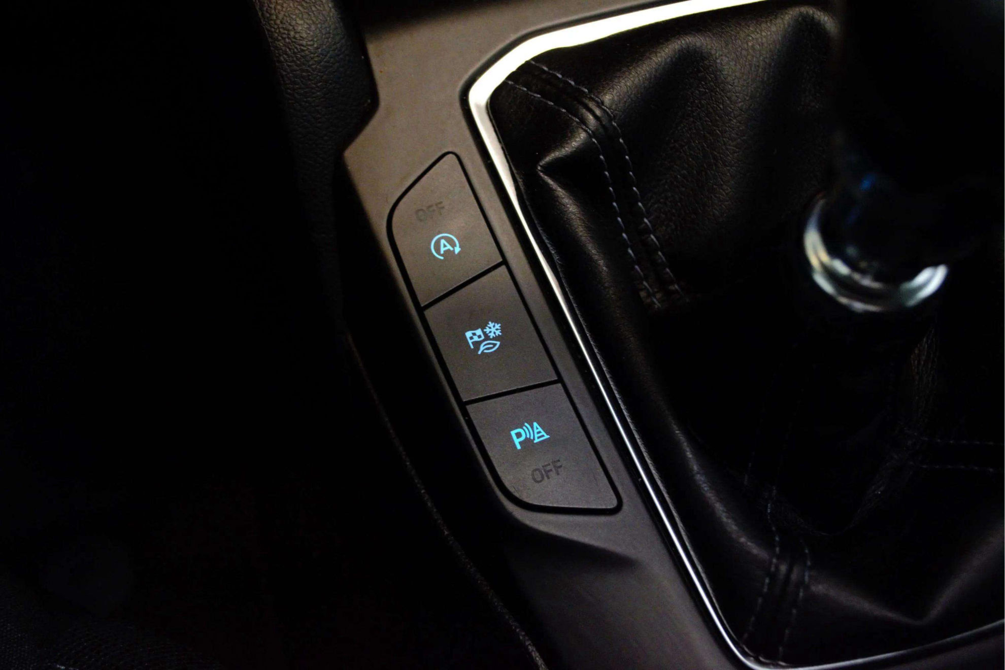 Ford Focus 1.0 EcoBoost MHEV Active - foto 26