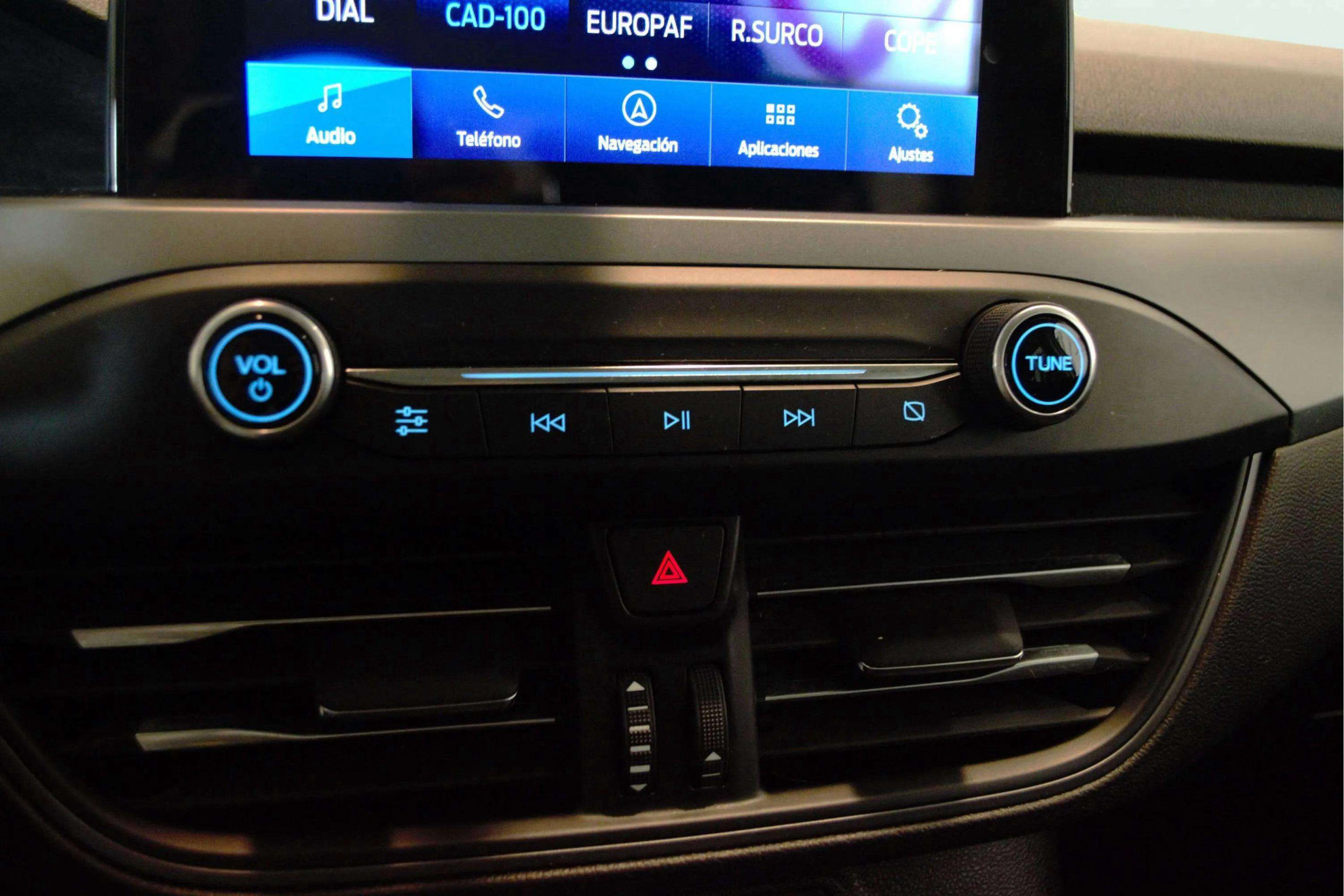 Ford Focus 1.0 EcoBoost MHEV Active - foto 29