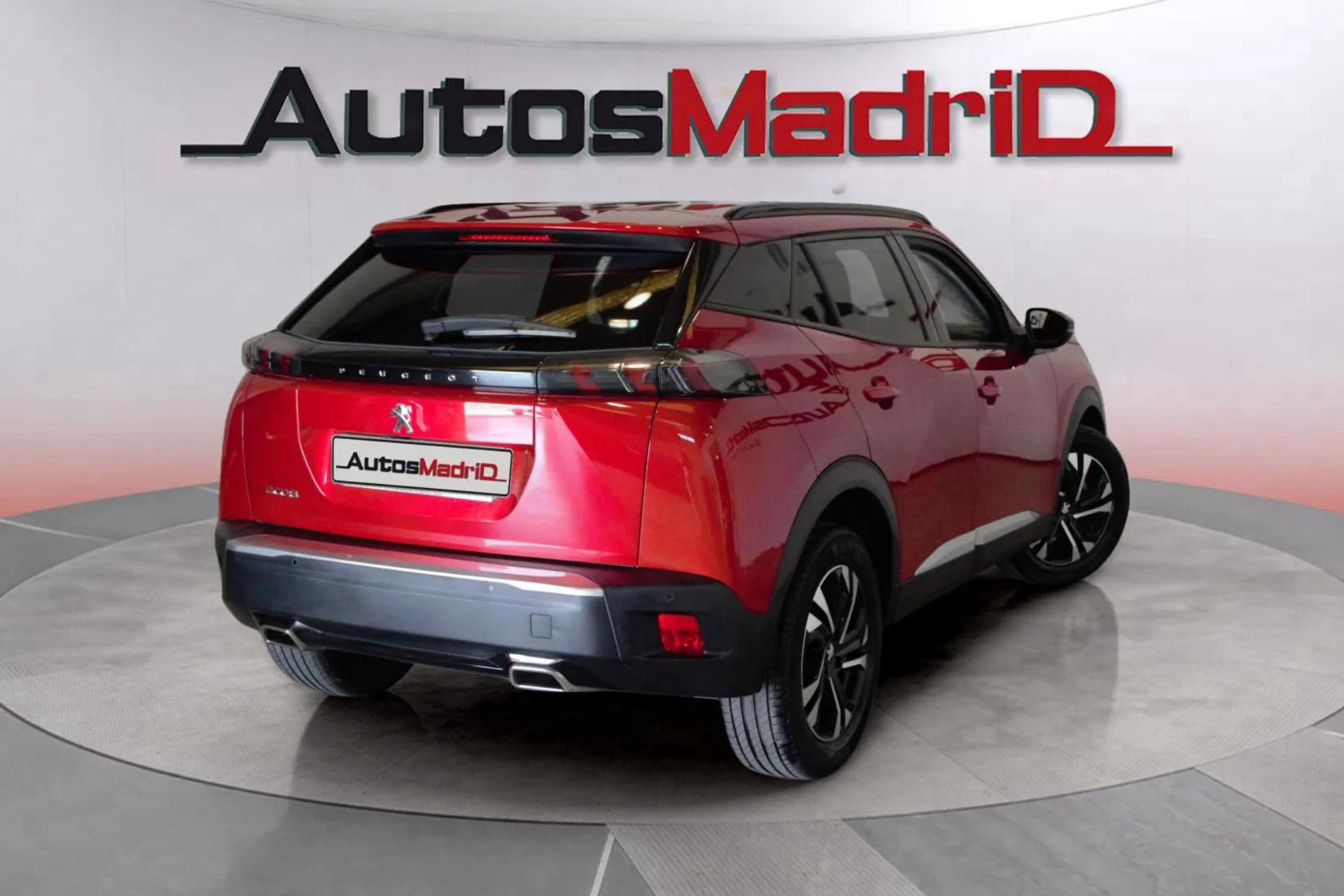 Peugeot 2008 Allure PureTech 130 BVM6 - foto 3