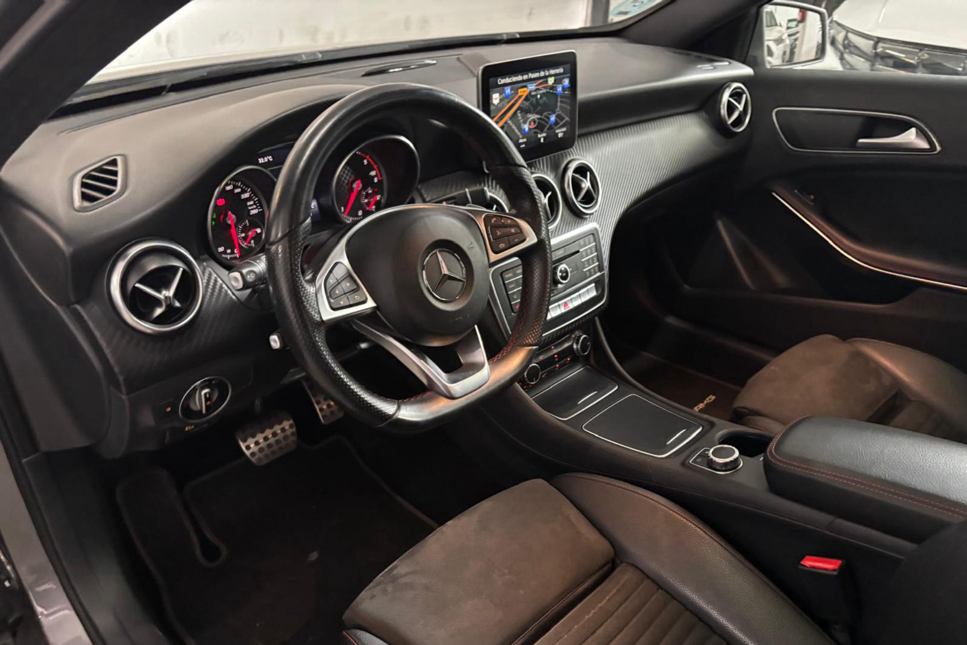 Mercedes-Benz Clase A A 180 d - foto 16