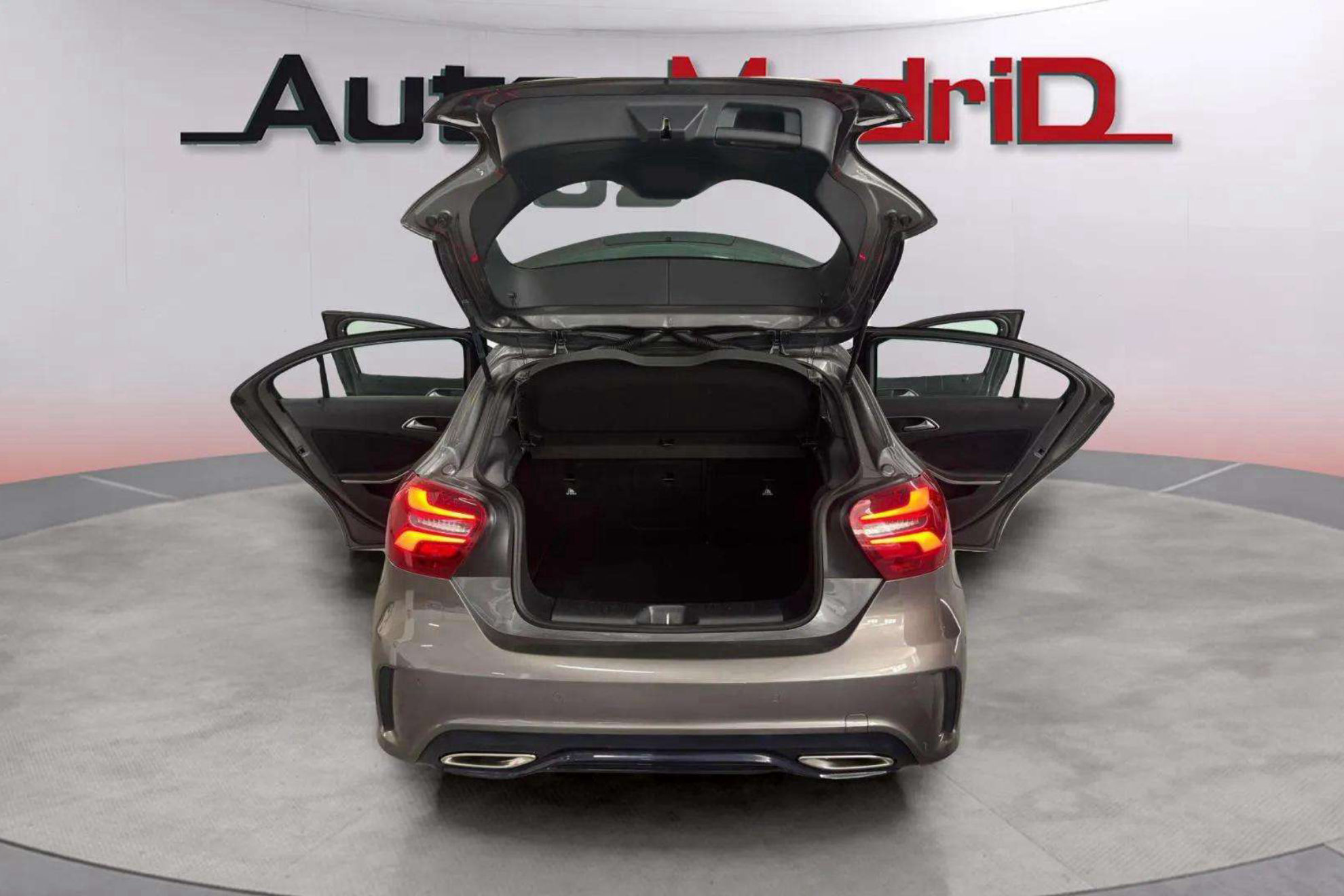 Mercedes-Benz Clase A A 180 d - foto 5