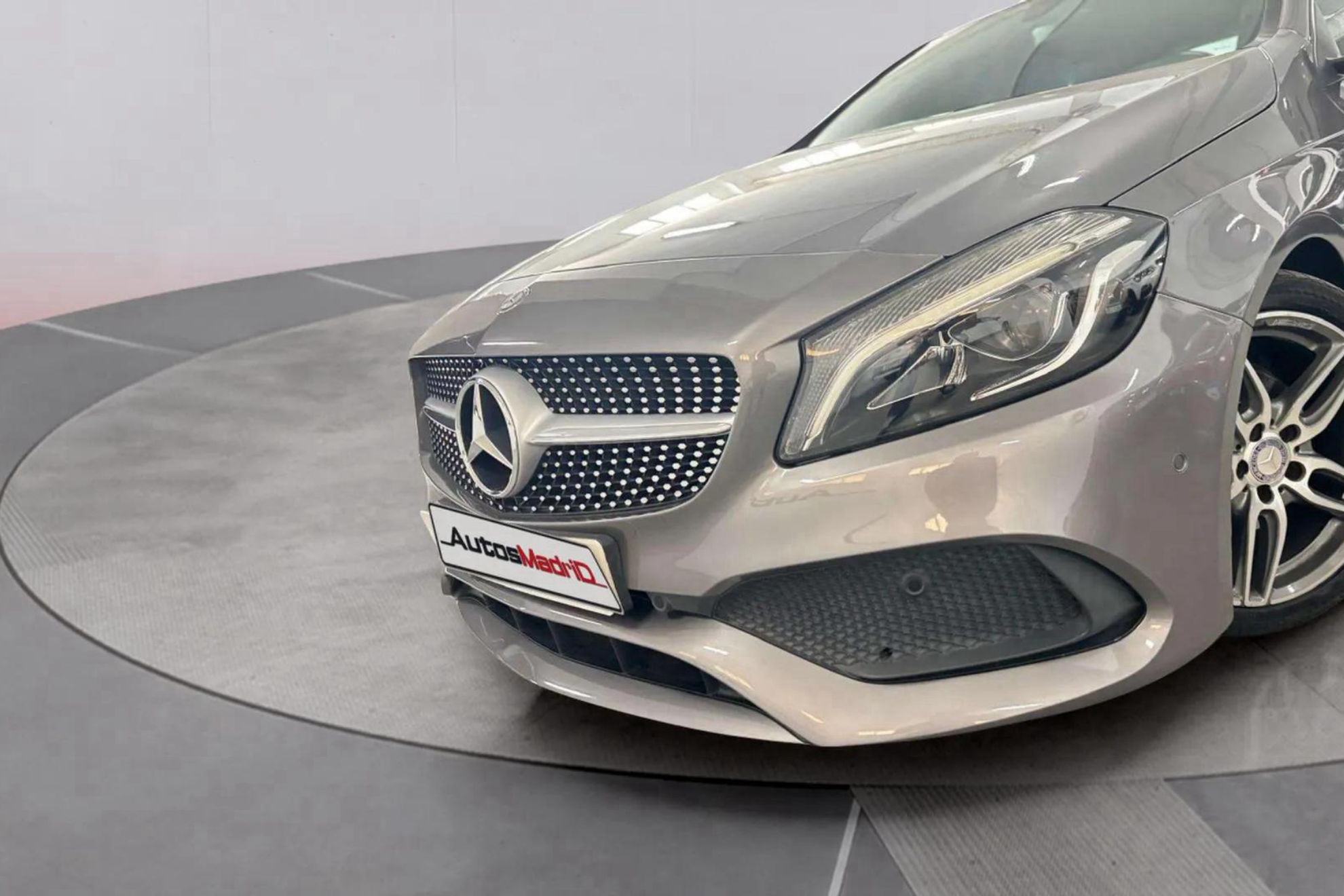 Mercedes-Benz Clase A A 180 d - foto 8