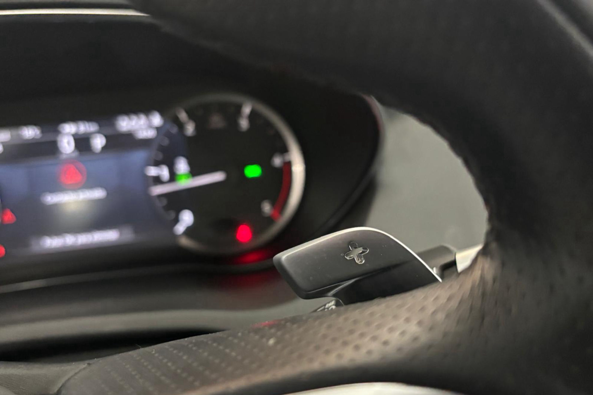Jaguar E-Pace 2.0D RDynamic S 4WD - foto 22