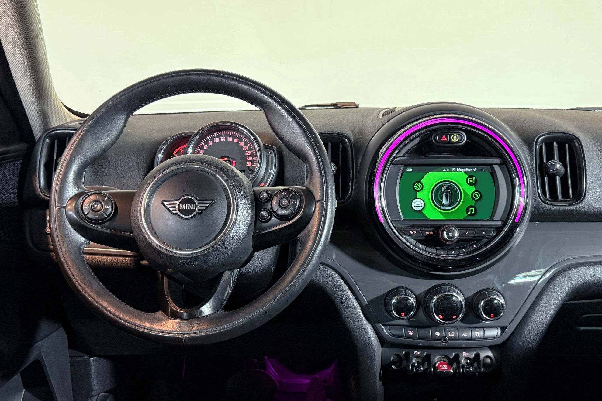 MINI Countryman Cooper D ALL4 - foto 16