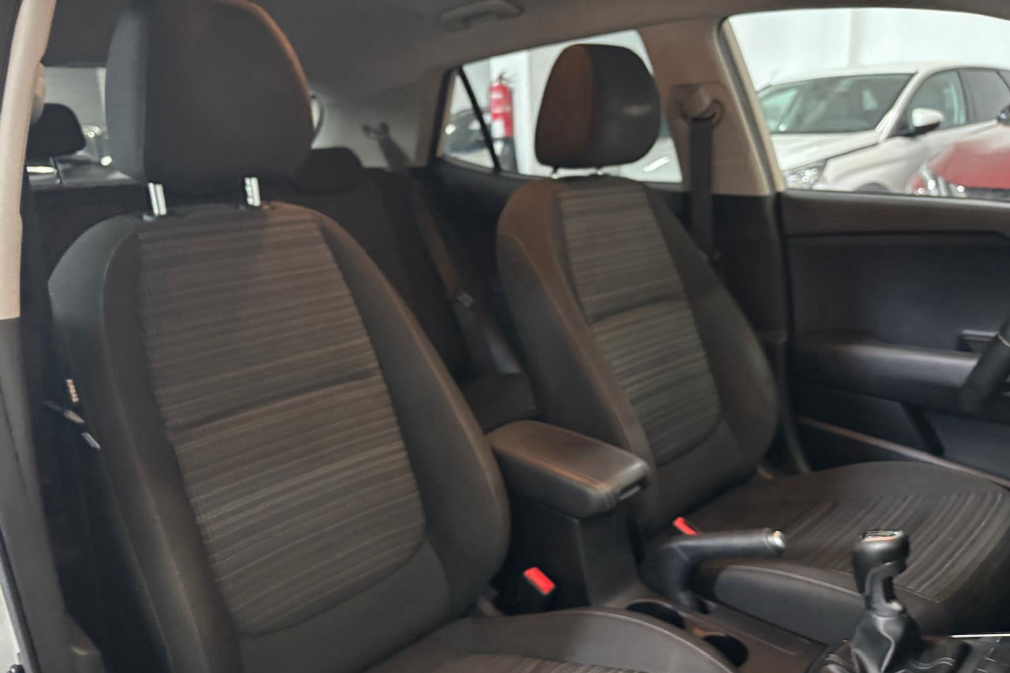 Kia Stonic 1.0 T-GDi Drive - foto 8