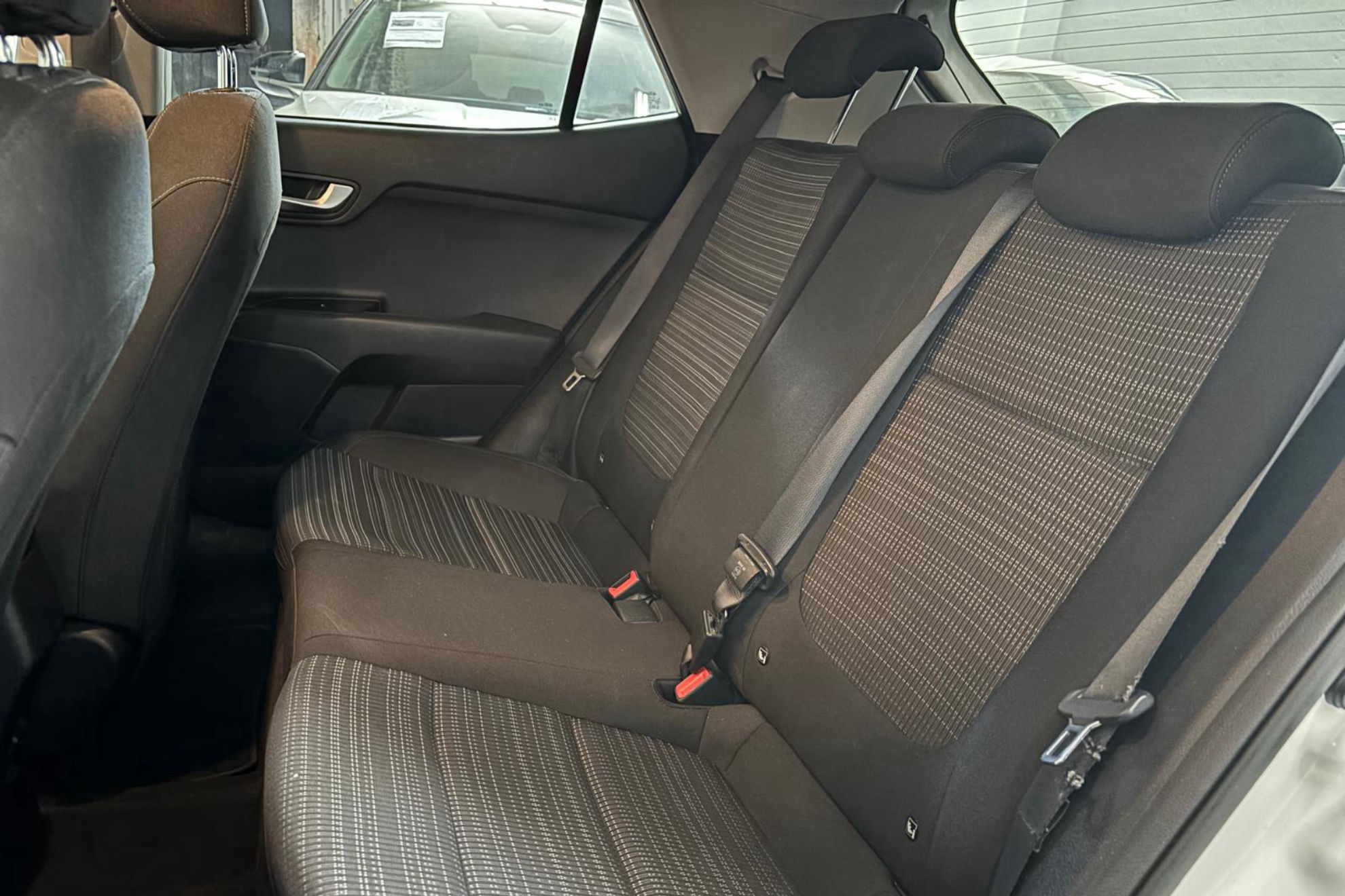 Kia Stonic 1.0 T-GDi Drive - foto 10