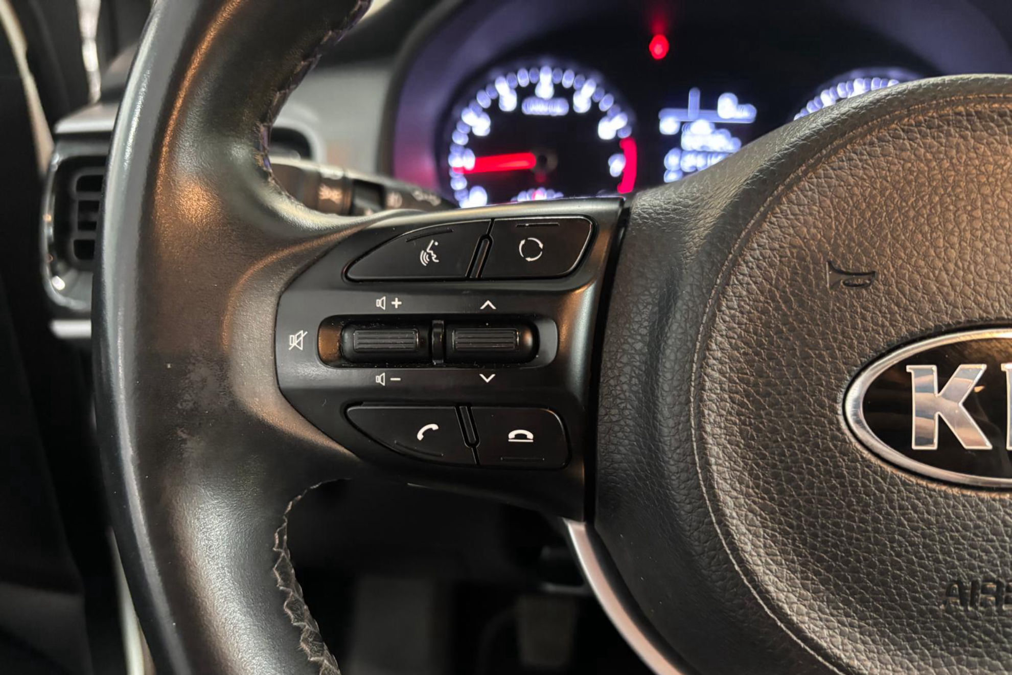 Kia Stonic 1.0 T-GDi Drive - foto 16