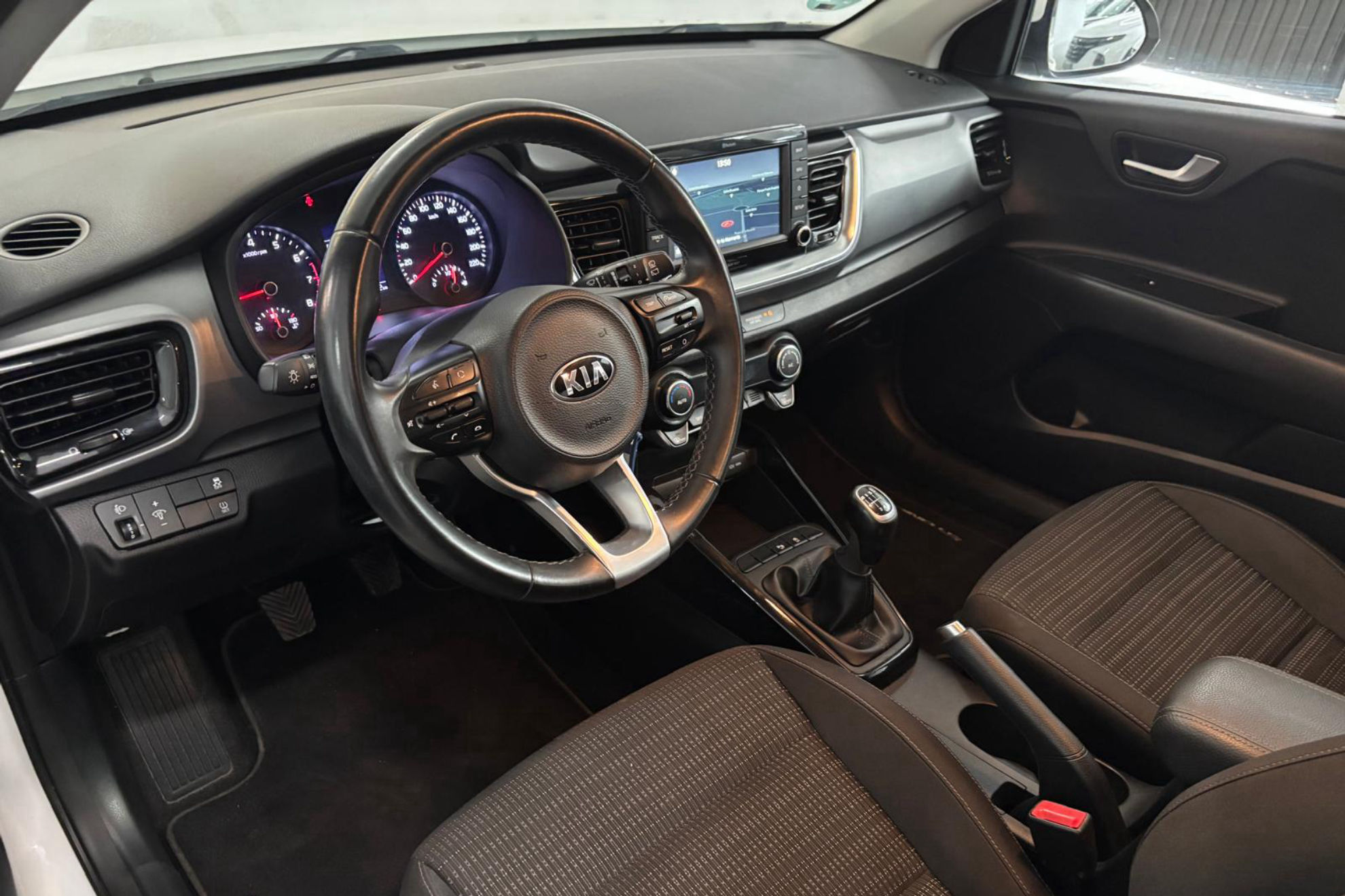 Kia Stonic 1.0 T-GDi Drive - foto 13