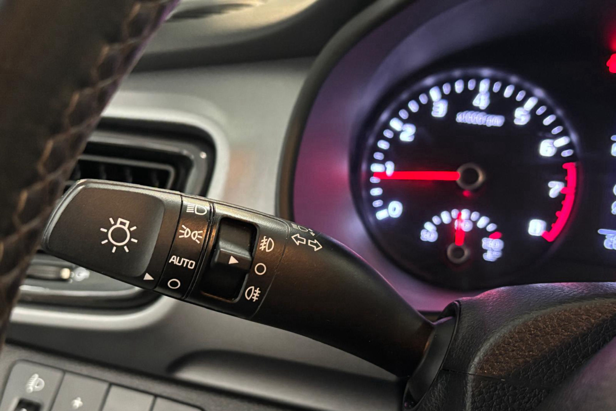 Kia Stonic 1.0 T-GDi Drive - foto 18