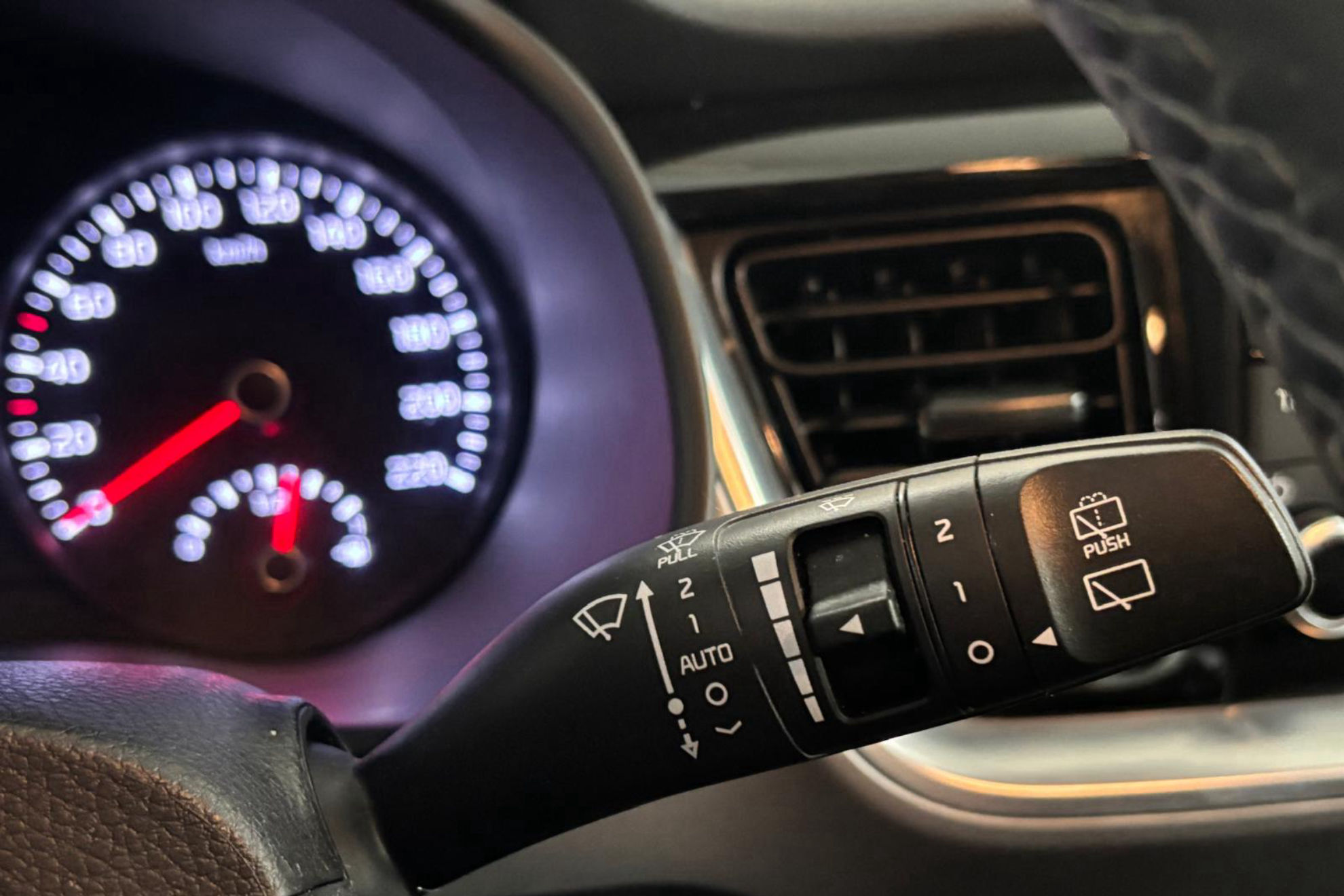 Kia Stonic 1.0 T-GDi Drive - foto 19