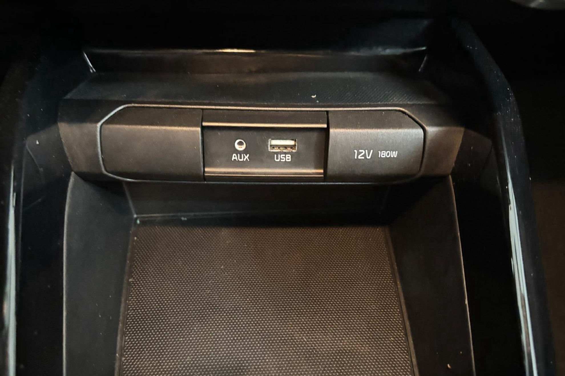 Kia Stonic 1.0 T-GDi Drive - foto 26