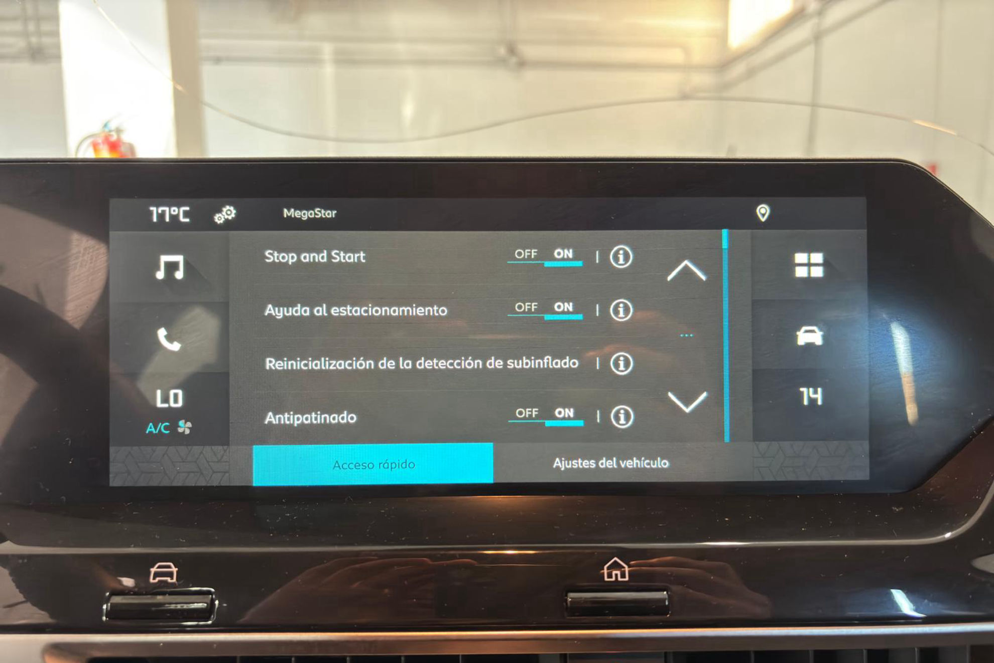 Citroën C4 BlueHDi 130 EAT8 Feel Pack - foto 25