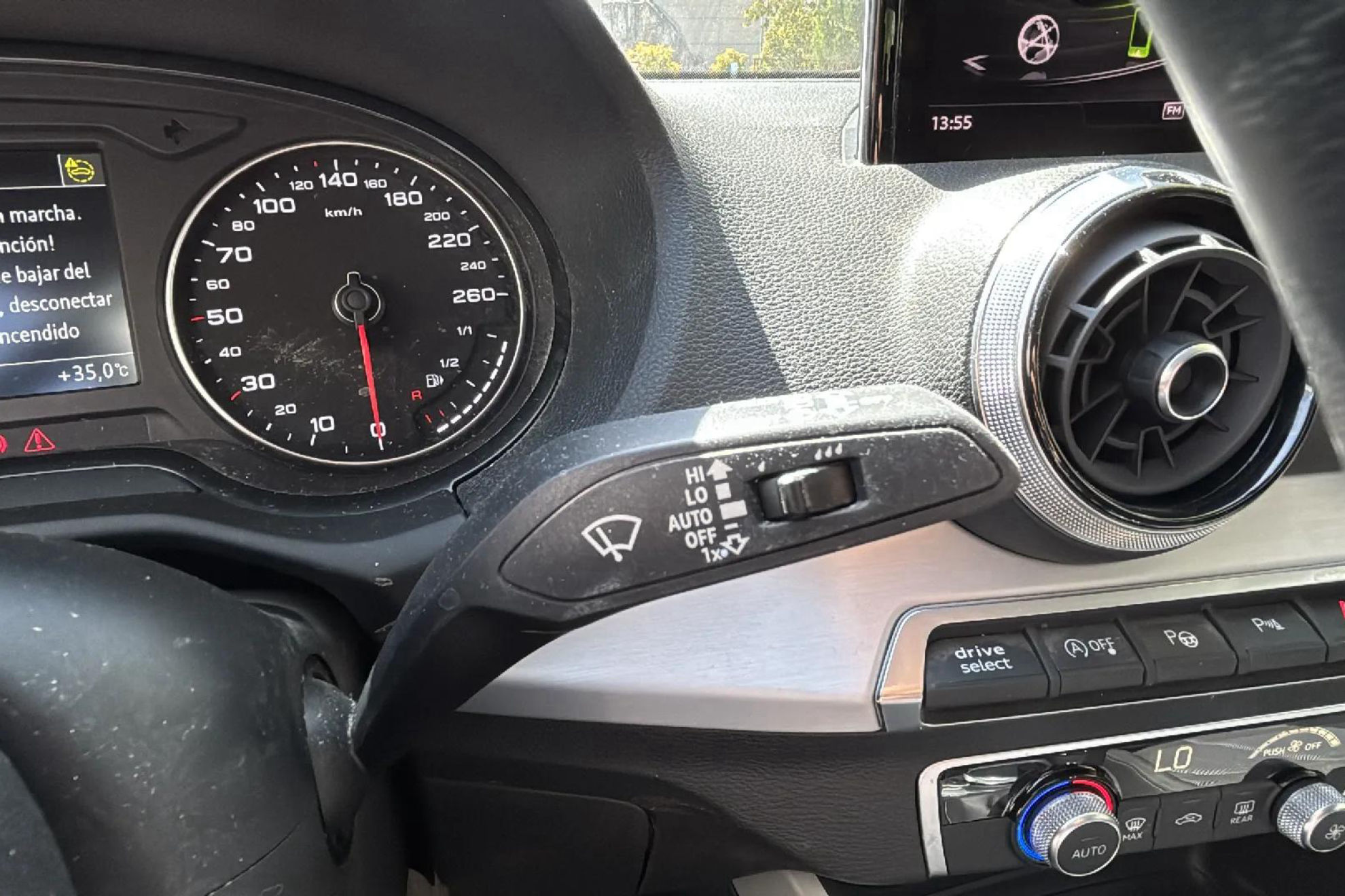 Audi Q2 S line 30 TDI - foto 20